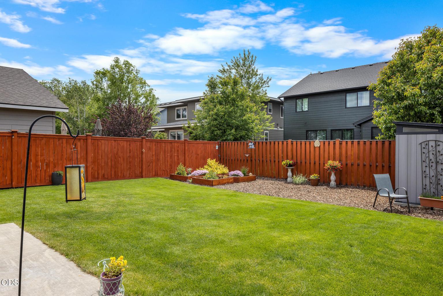 Photo of 2951 NE Dogwood Drive 5 of 43