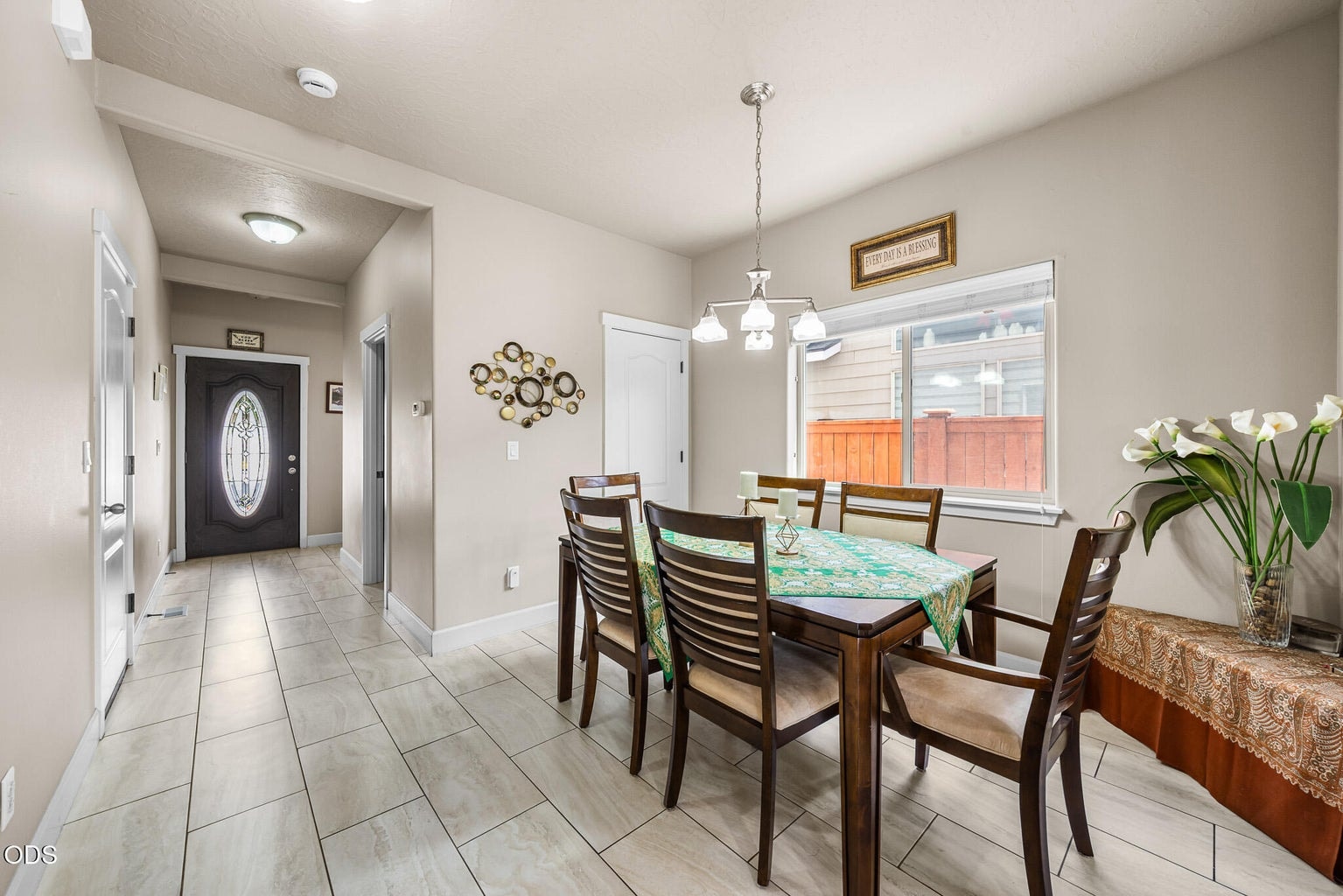 Photo of 2951 NE Dogwood Drive 18 of 43
