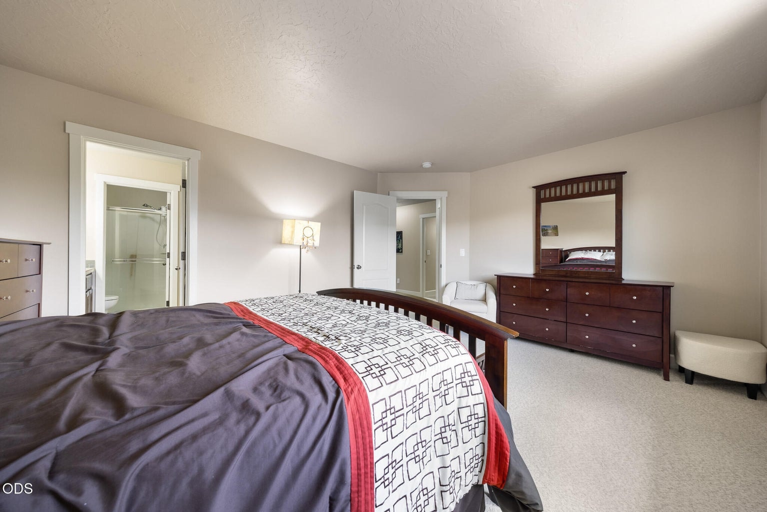 Photo of 2951 NE Dogwood Drive 24 of 43