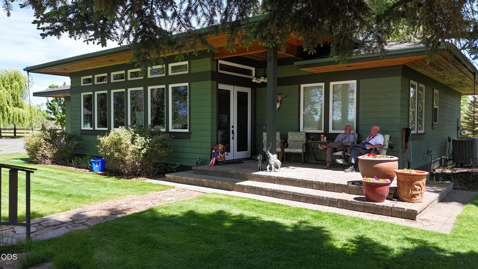 Photo of 6967 SW Quarry Avenue 36 of 41