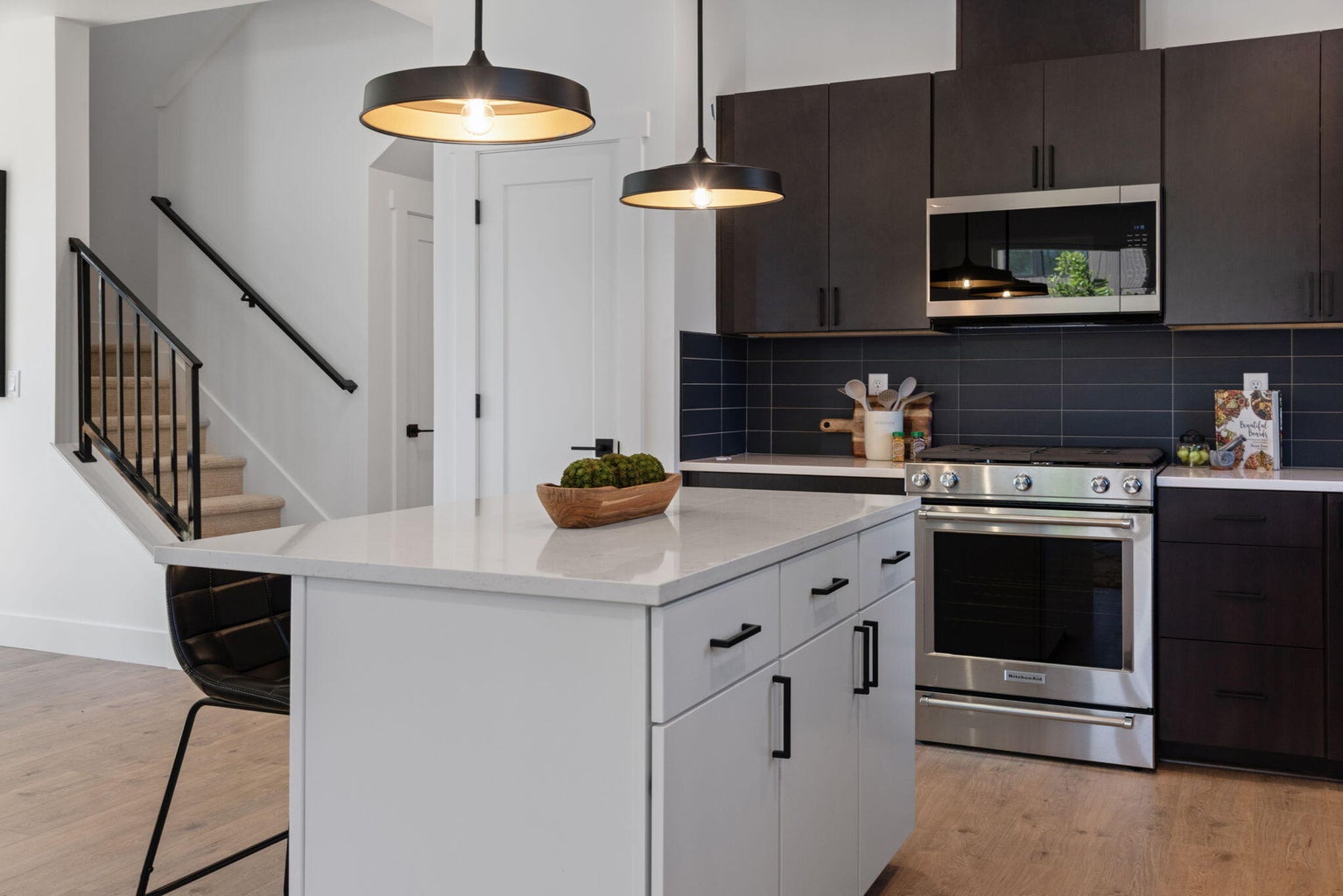 Photo of 1051 W Linda Avenue 11 of 31