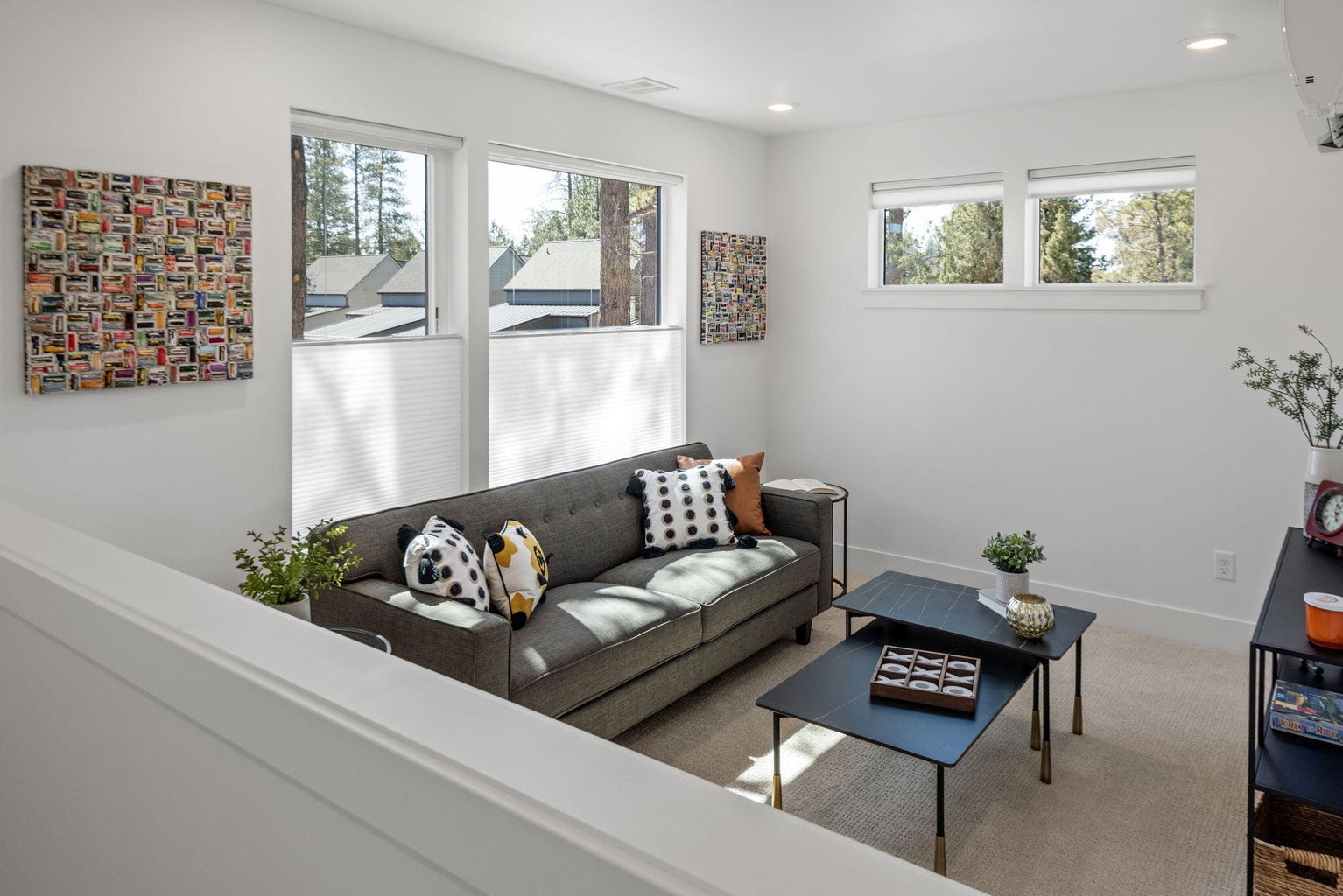 Photo of 1051 W Linda Avenue 22 of 31