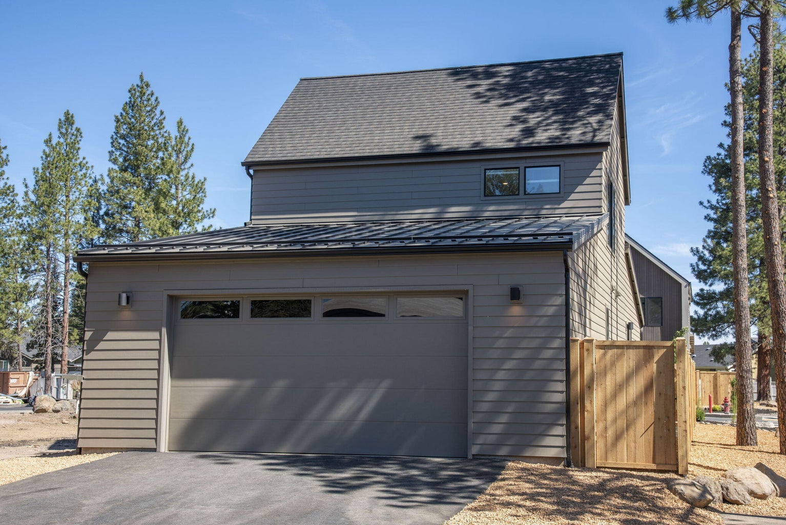 Photo of 1051 W Linda Avenue 30 of 31