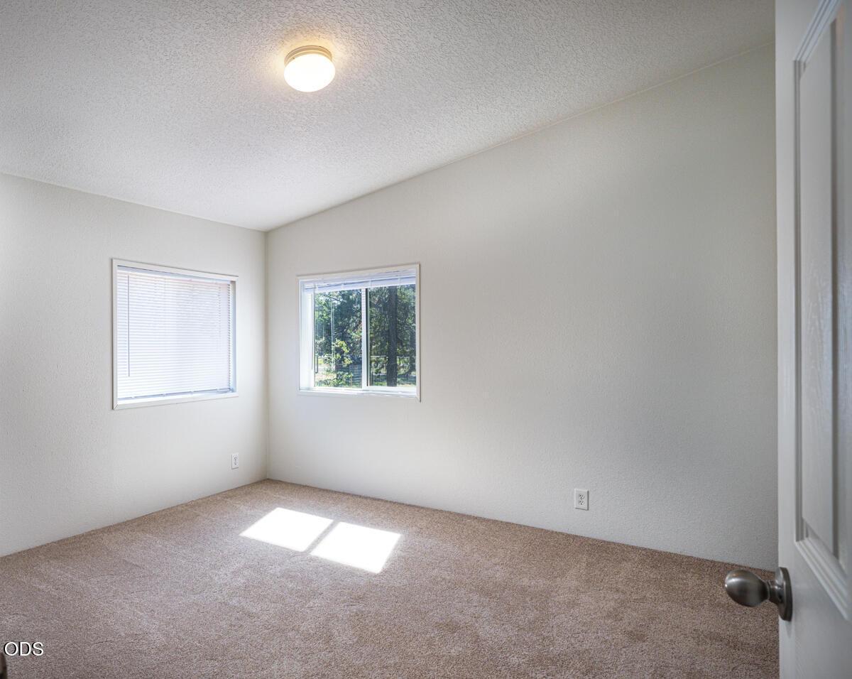 Photo of 17044 Whittier Drive 7 of 28