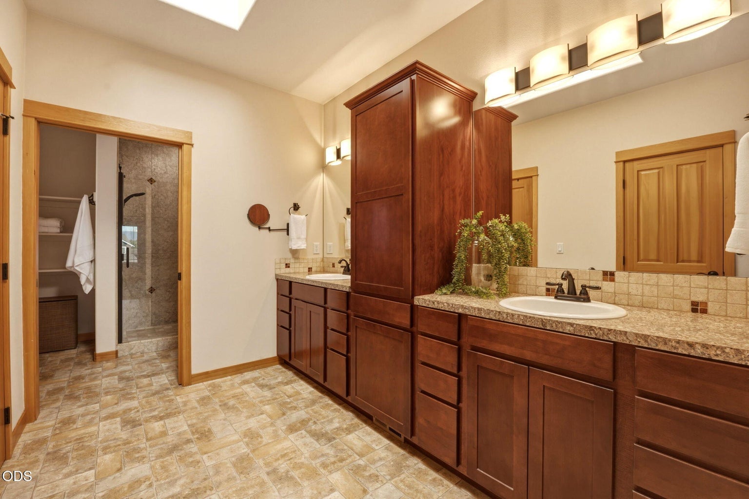 Photo of 20825 Rorick Drive 25 of 48