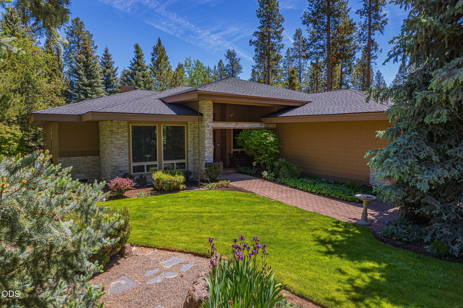 Photo of 57944 Bunker Lane 1 of 51