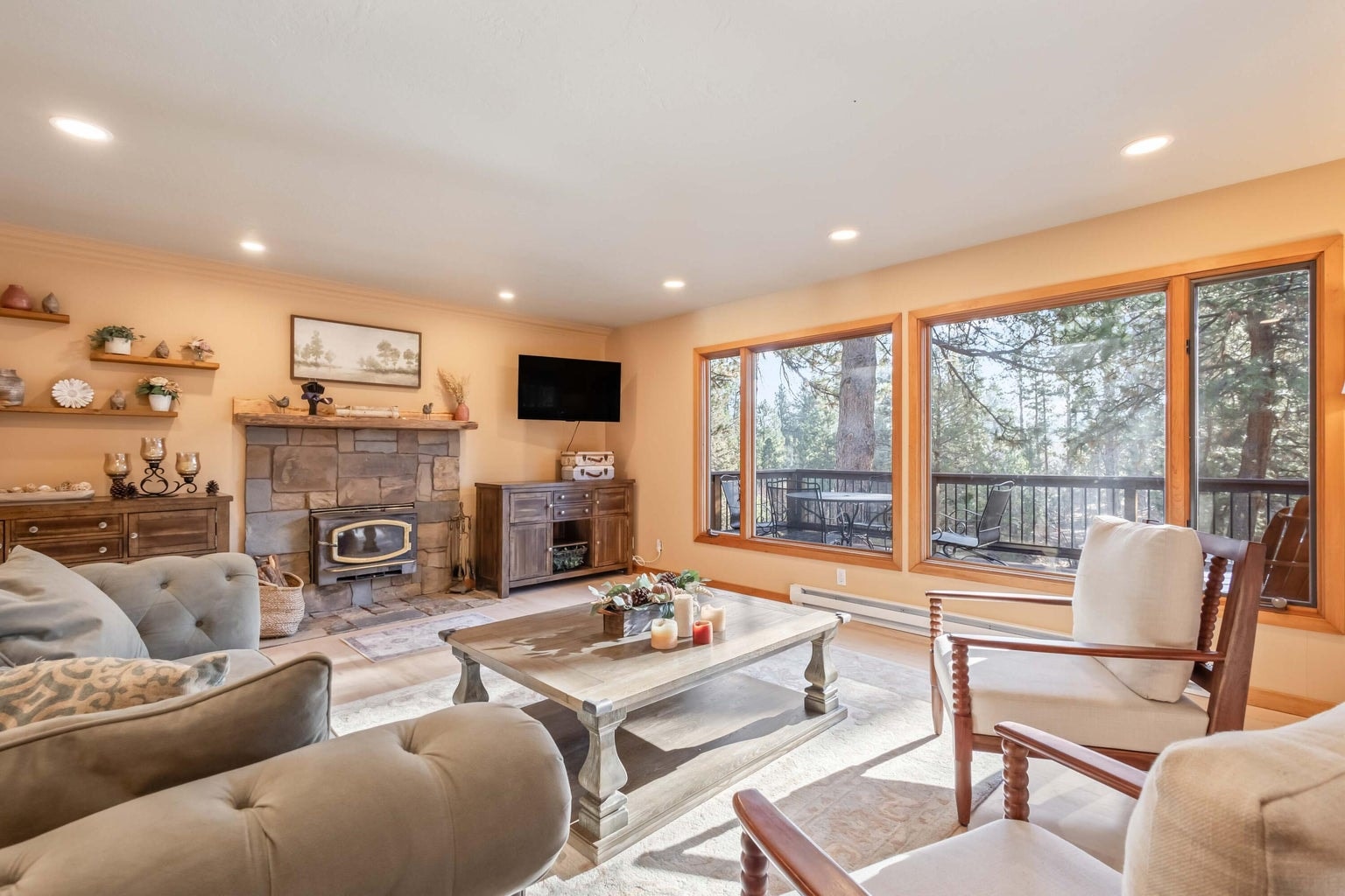 Photo of 16430 Highway 126 14 of 58