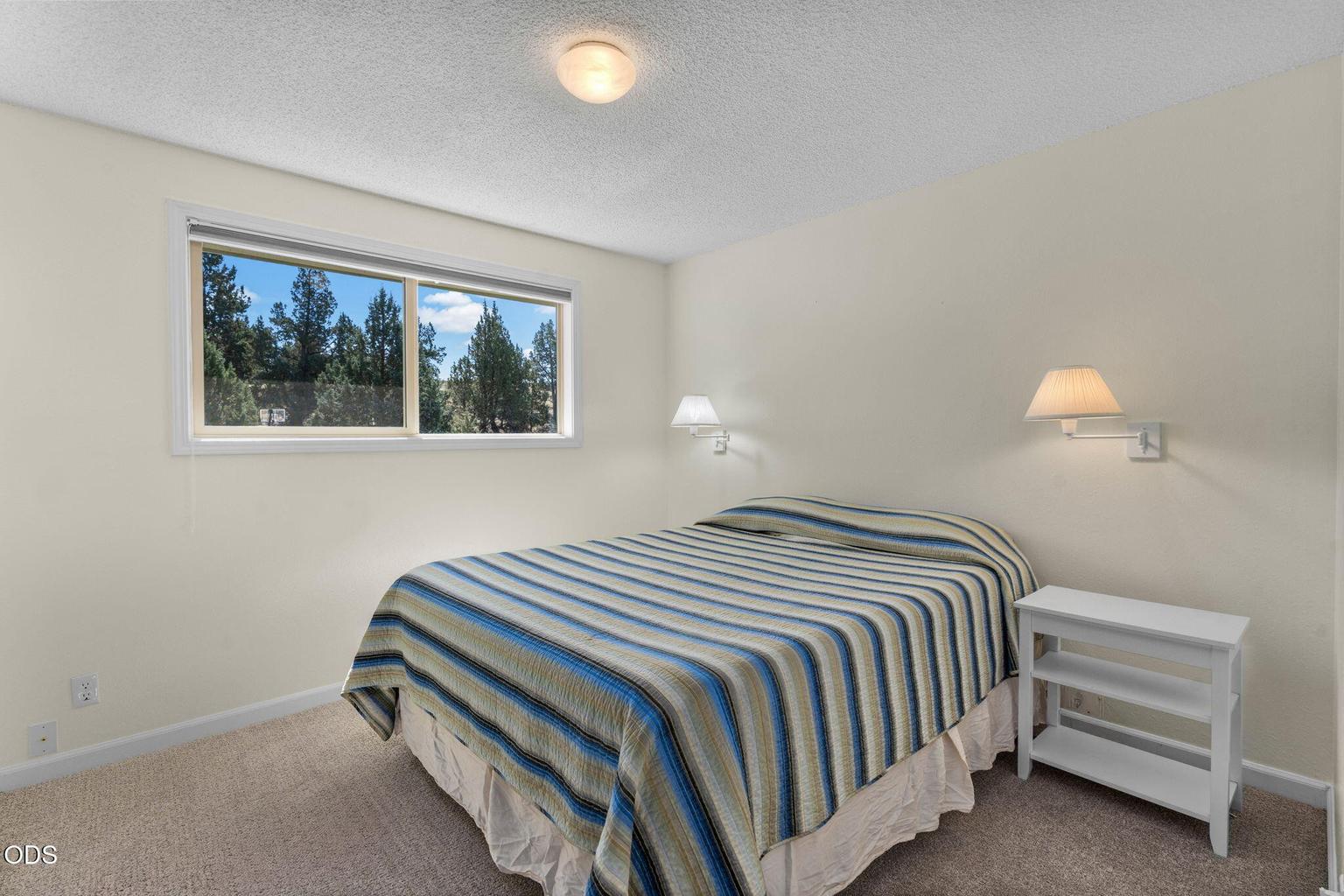 Photo of 4940 NW Jackpine Avenue 23 of 53