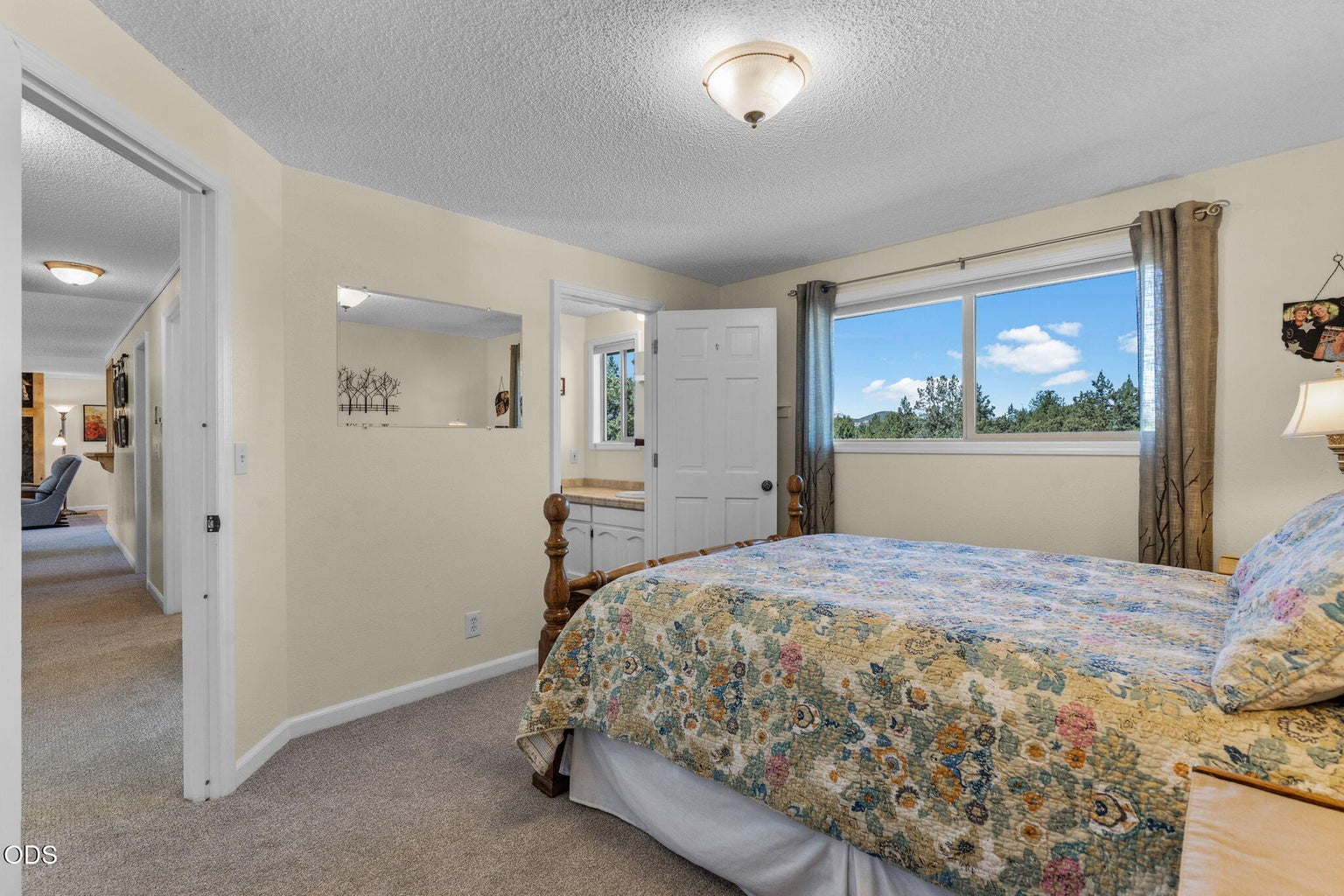 Photo of 4940 NW Jackpine Avenue 20 of 53
