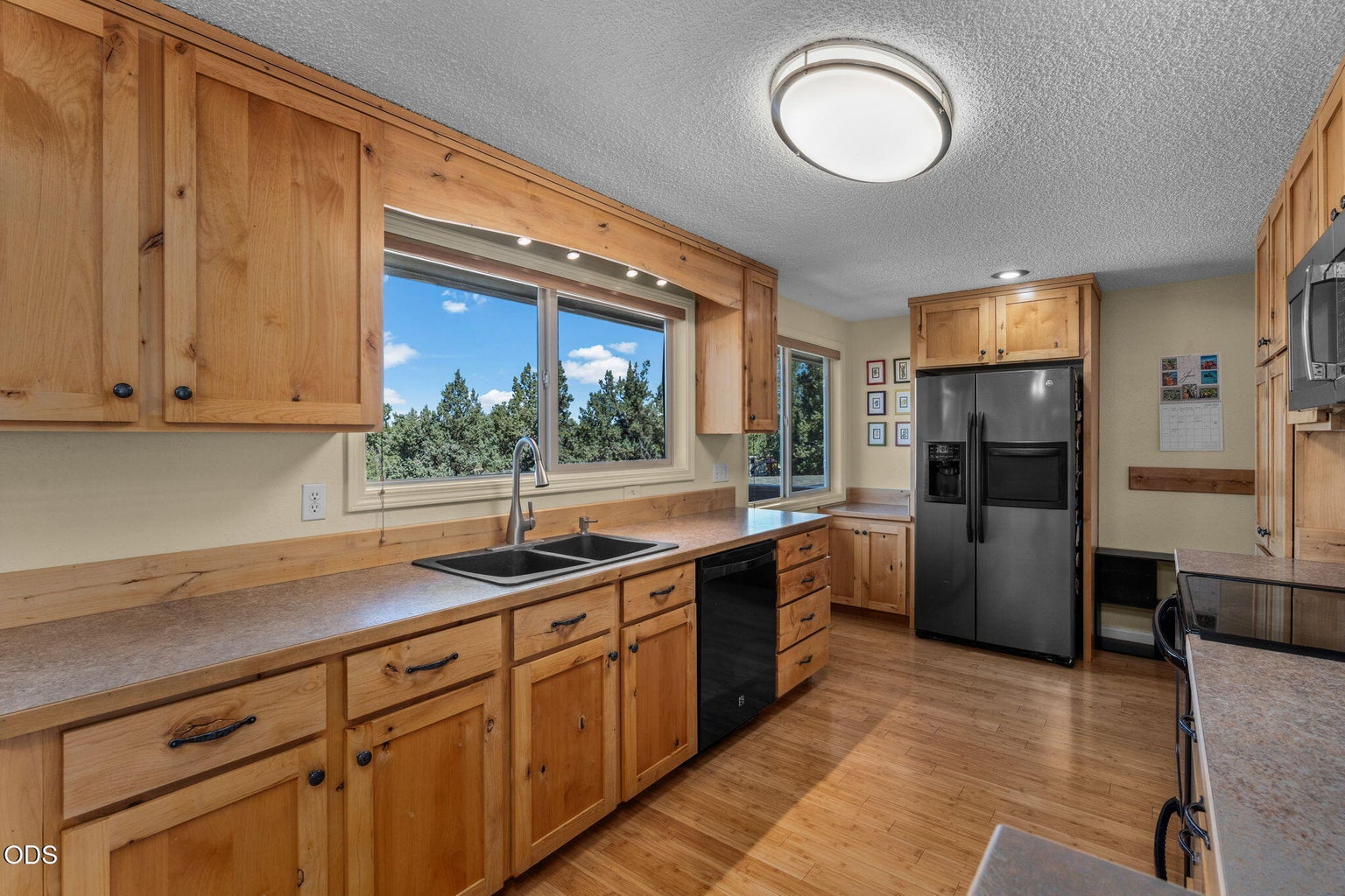 Photo of 4940 NW Jackpine Avenue 17 of 53