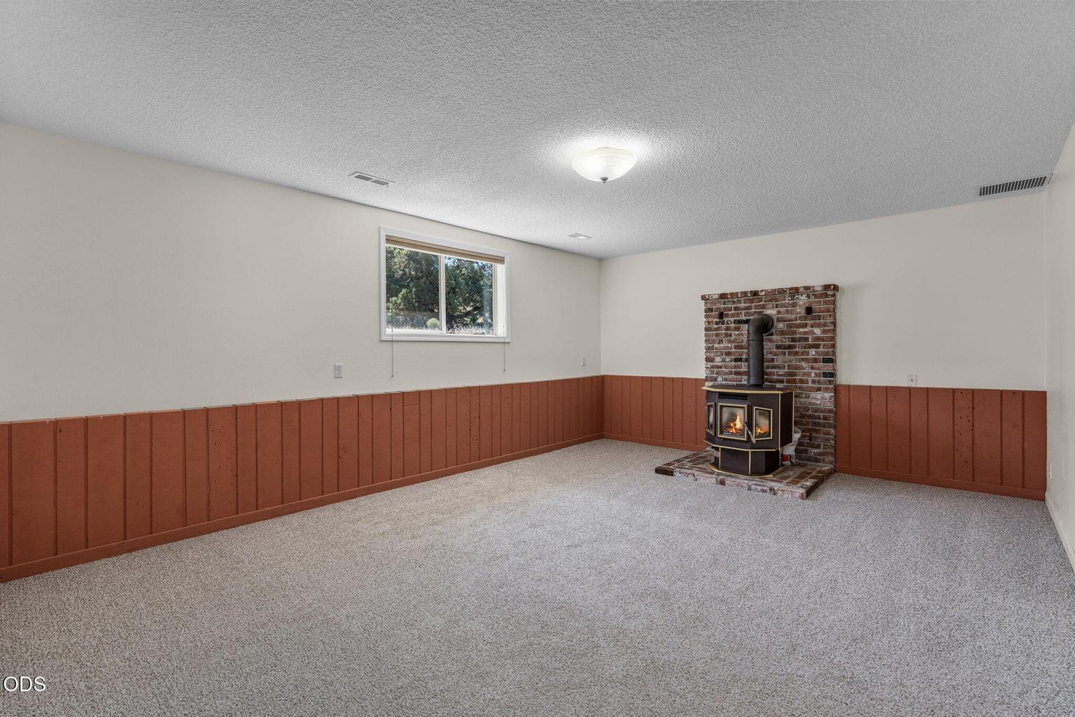 Photo of 4940 NW Jackpine Avenue 26 of 53