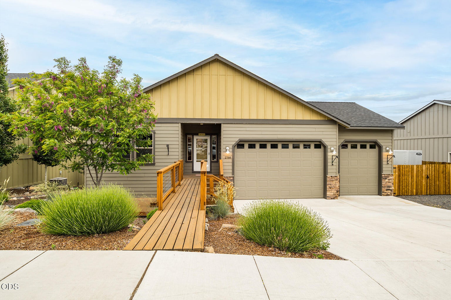 Photo of 2788 SW 34th Street 1 of 48