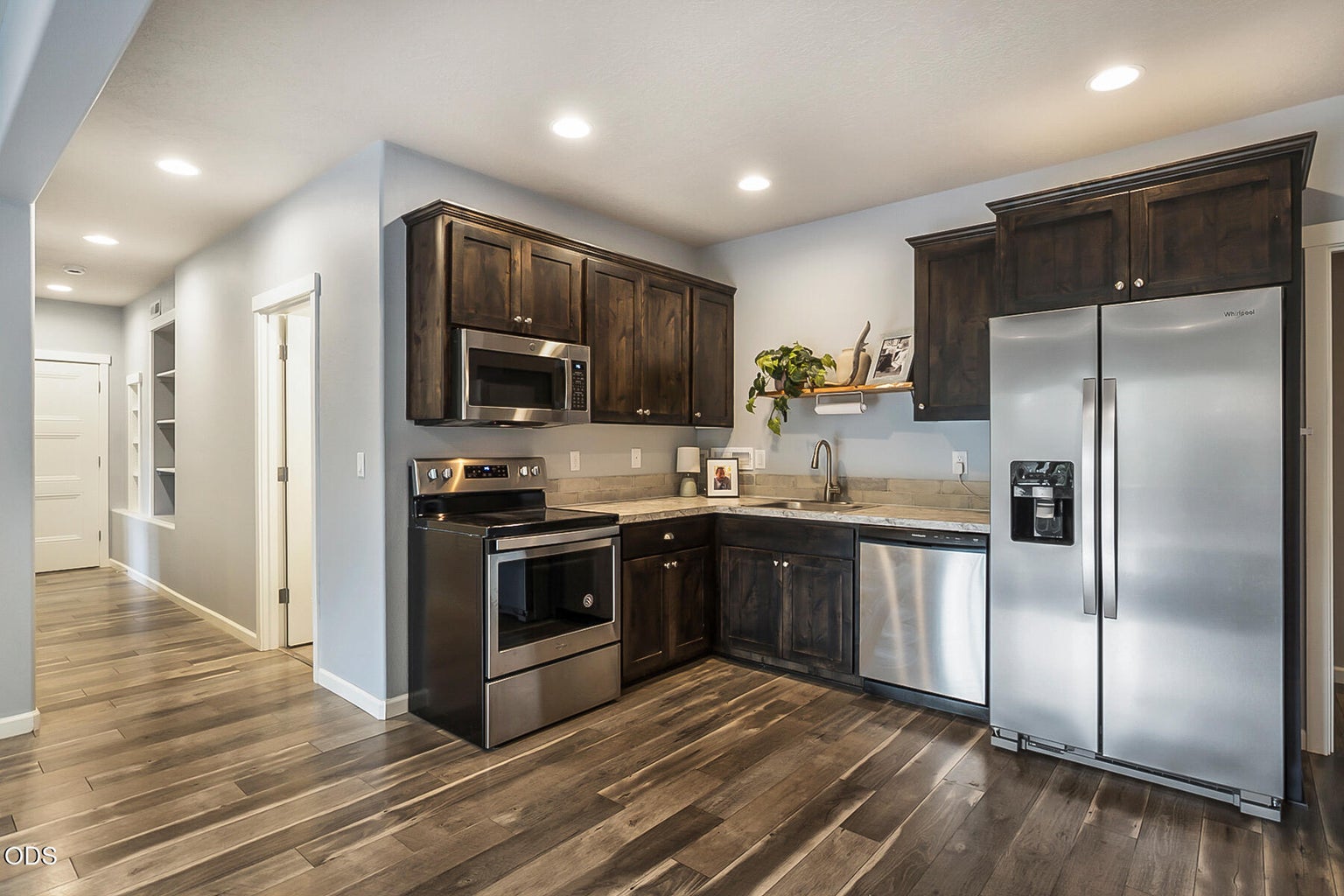 Photo of 2788 SW 34th Street 27 of 48
