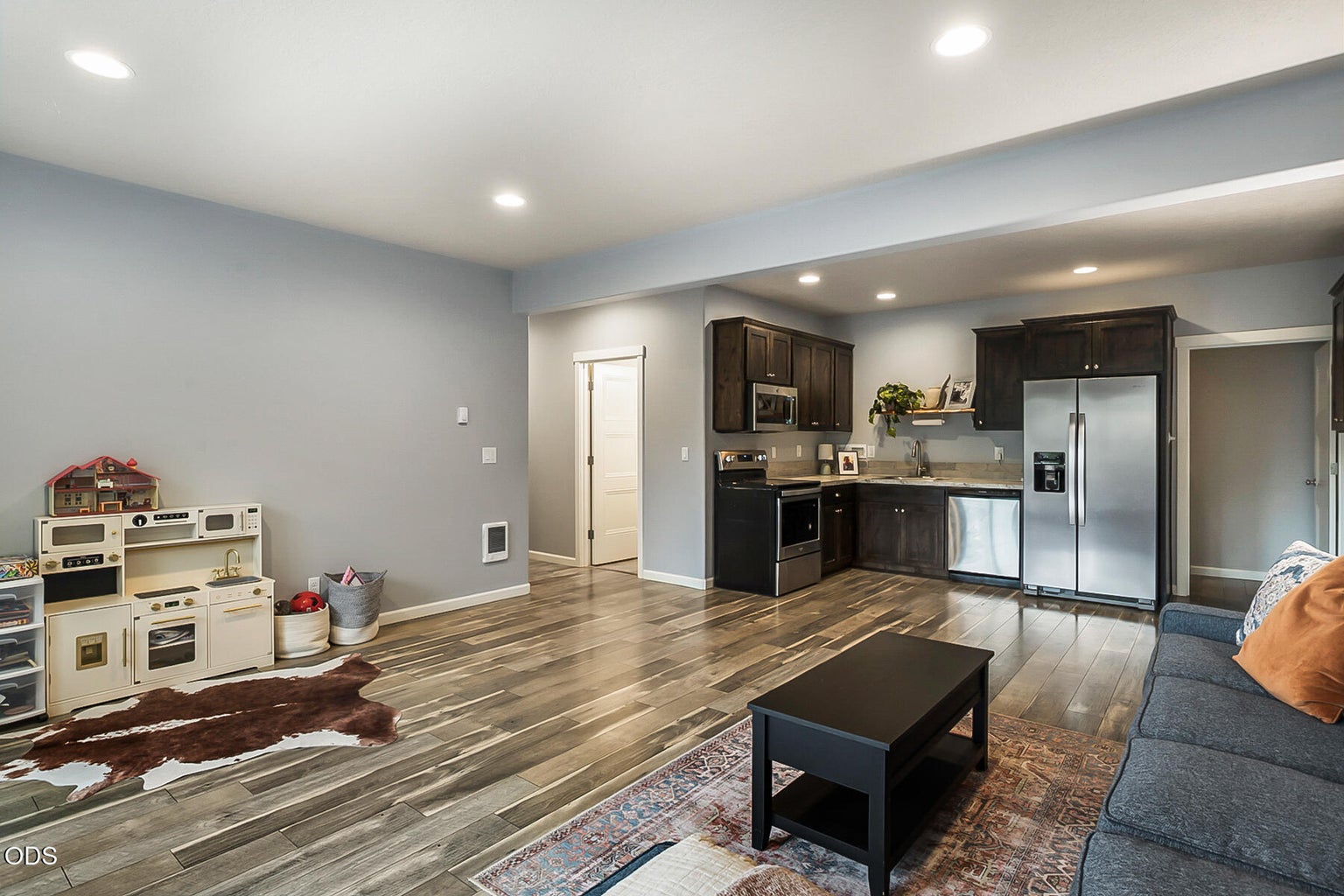 Photo of 2788 SW 34th Street 6 of 48