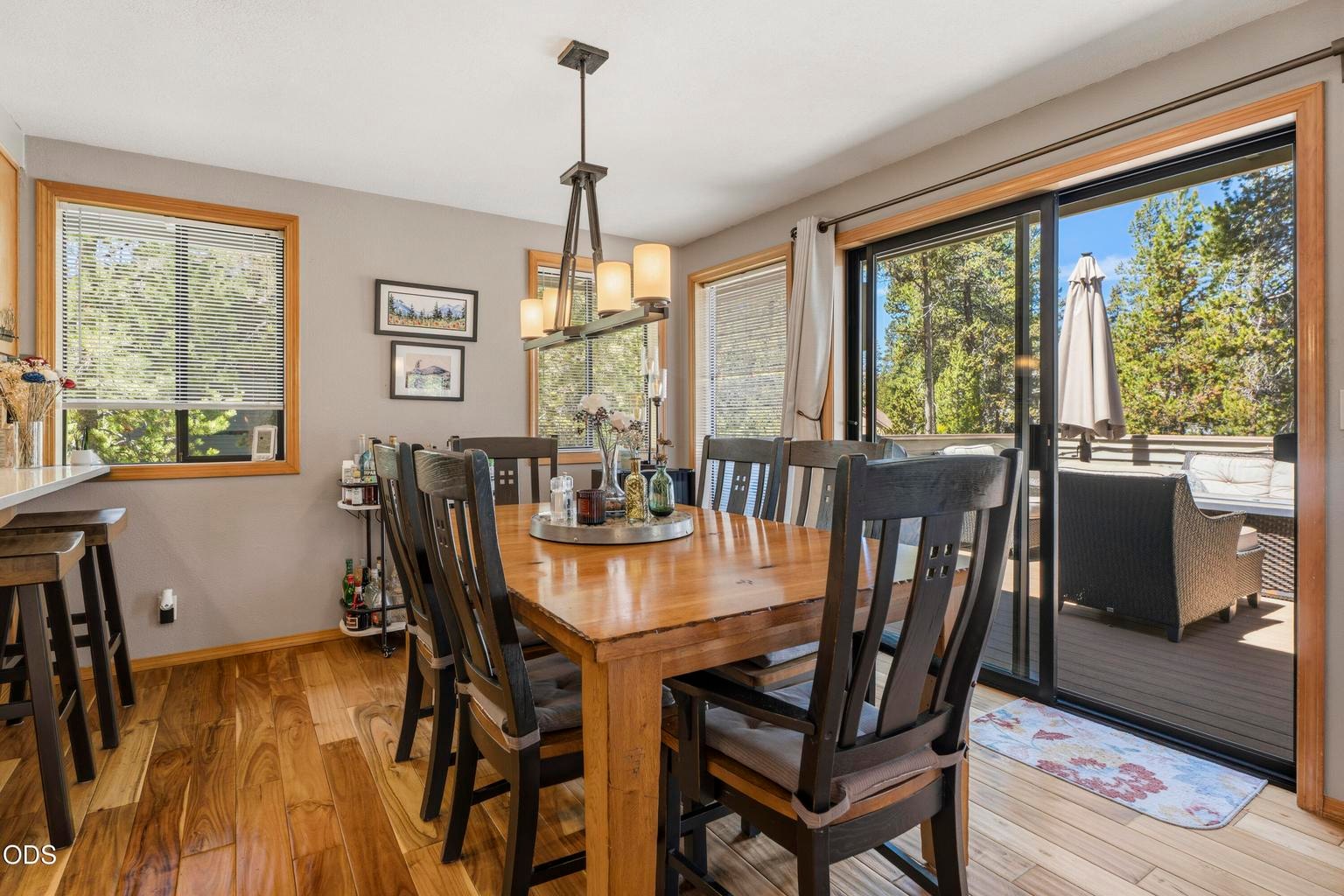 Photo of 57691 Splitrock Lane 6 of 37