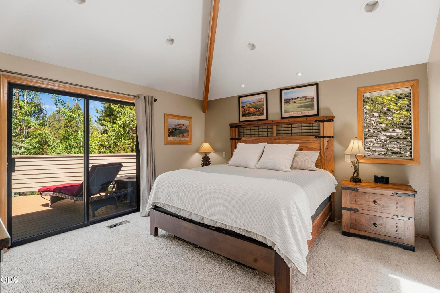 Photo of 57691 Splitrock Lane 7 of 37