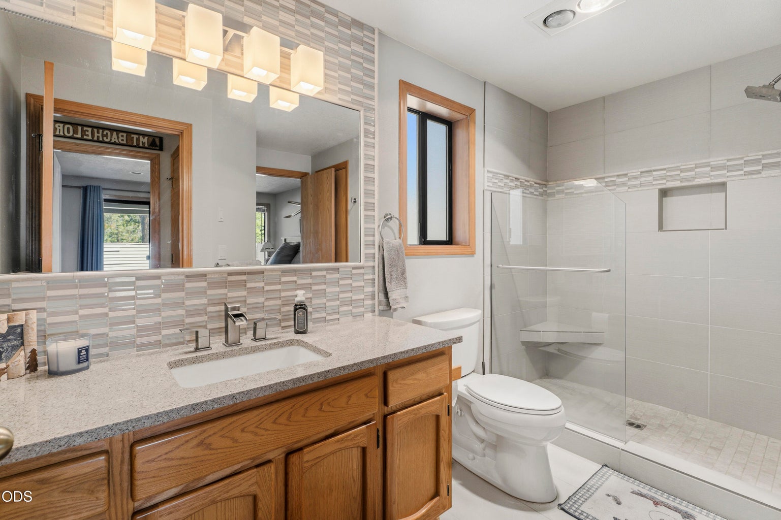 Photo of 57691 Splitrock Lane 31 of 37