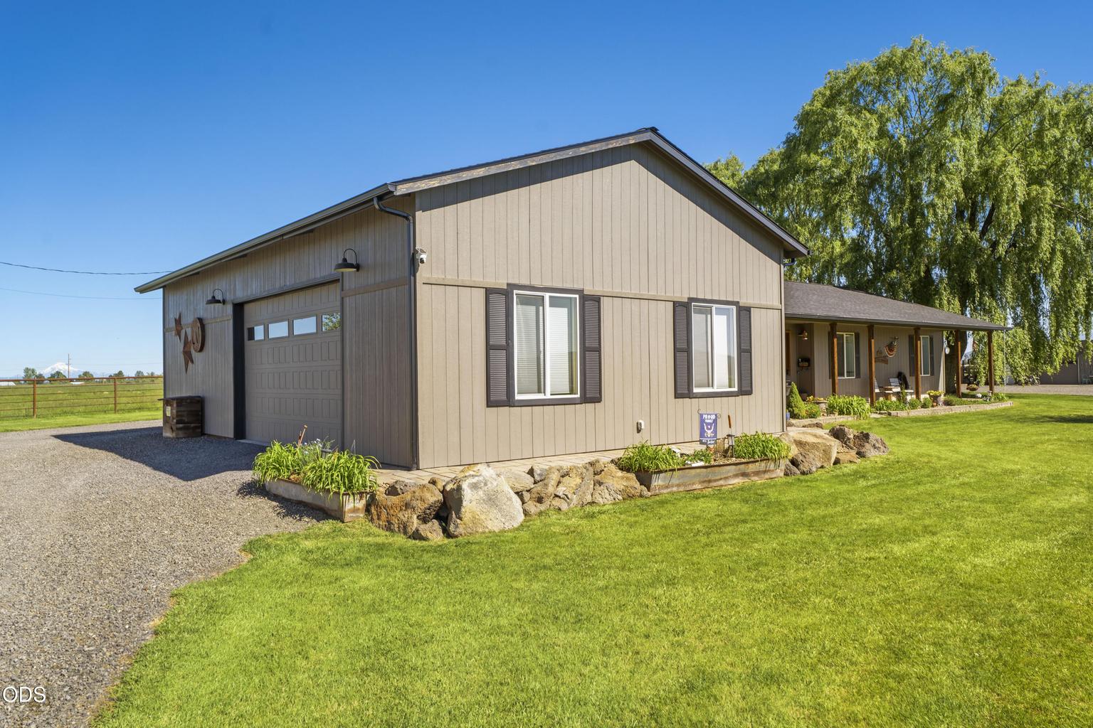 Photo of 4793 SW Williams Road 2 of 45
