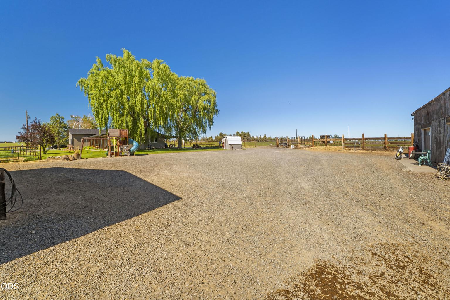Photo of 4793 SW Williams Road 40 of 45