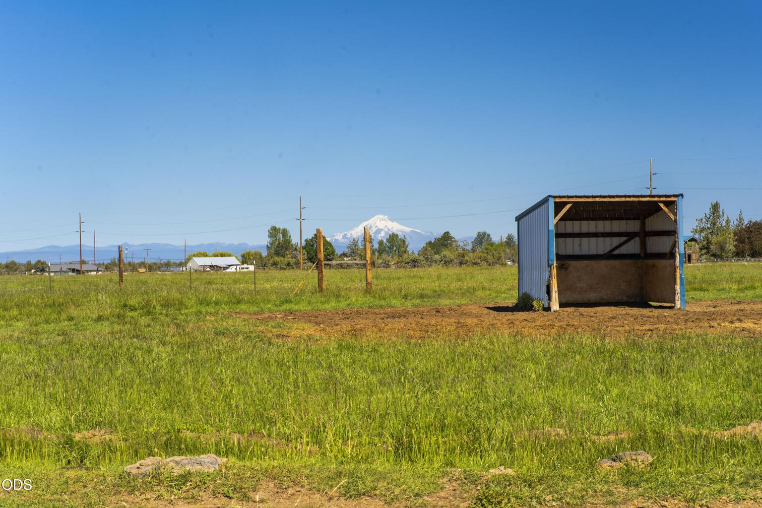 Photo of 4793 SW Williams Road 37 of 45