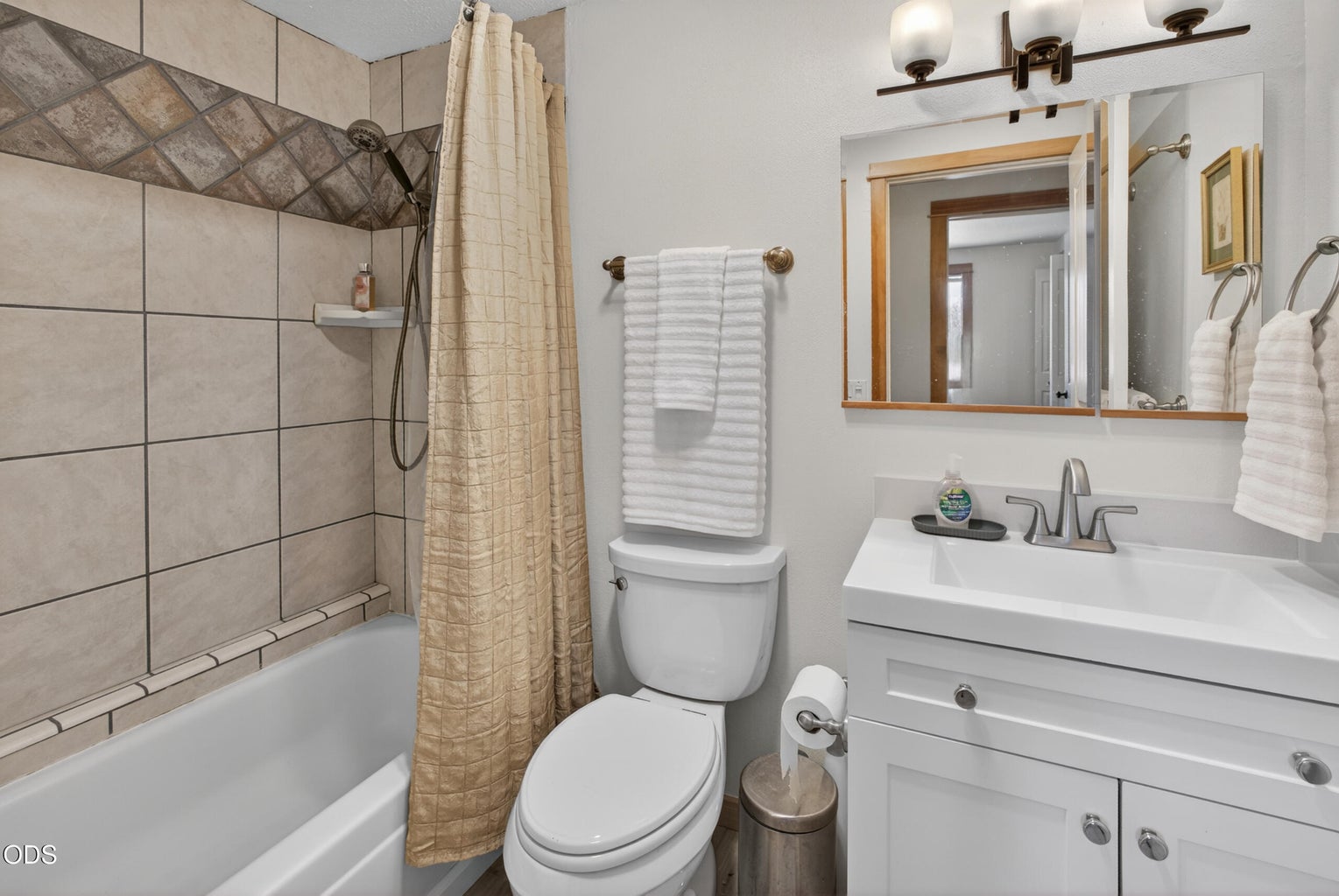 Photo of 4500 NW 52nd Street 18 of 47