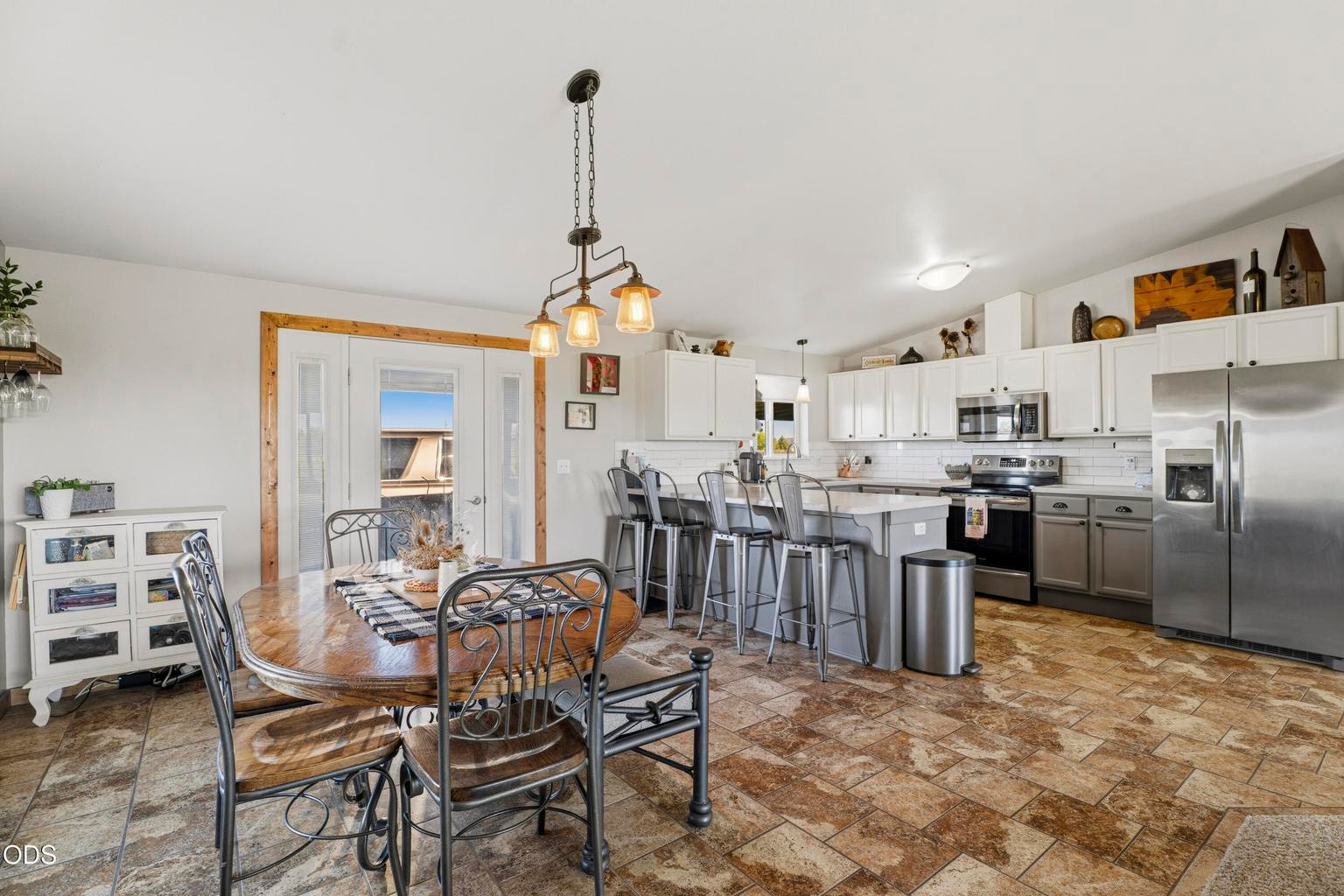 Photo of 4793 SW Williams Road 8 of 45
