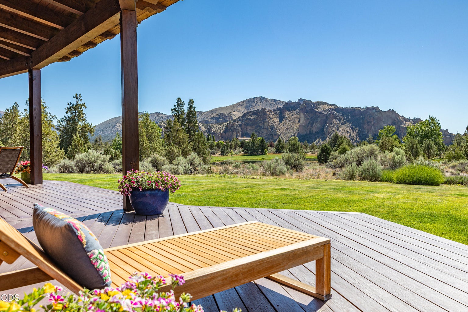 Outdoor living spaces with lake and Smith Rock Views