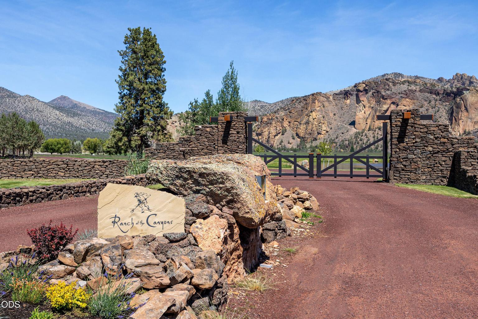 Entrance to Ranch at the Canyons