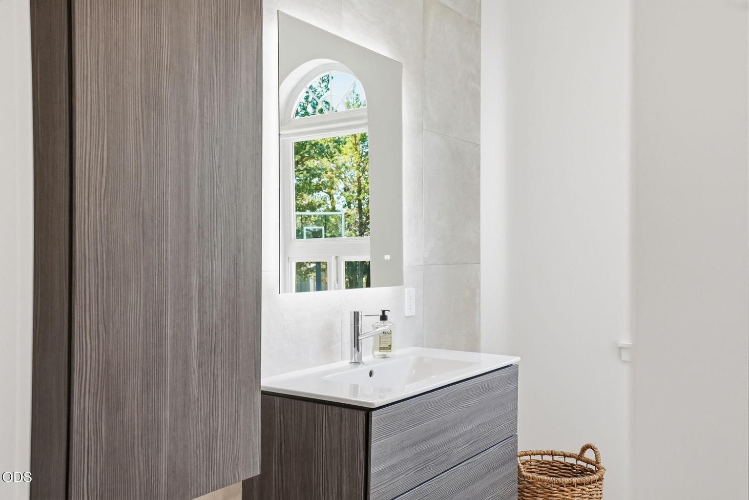 Floating vanity & storage.