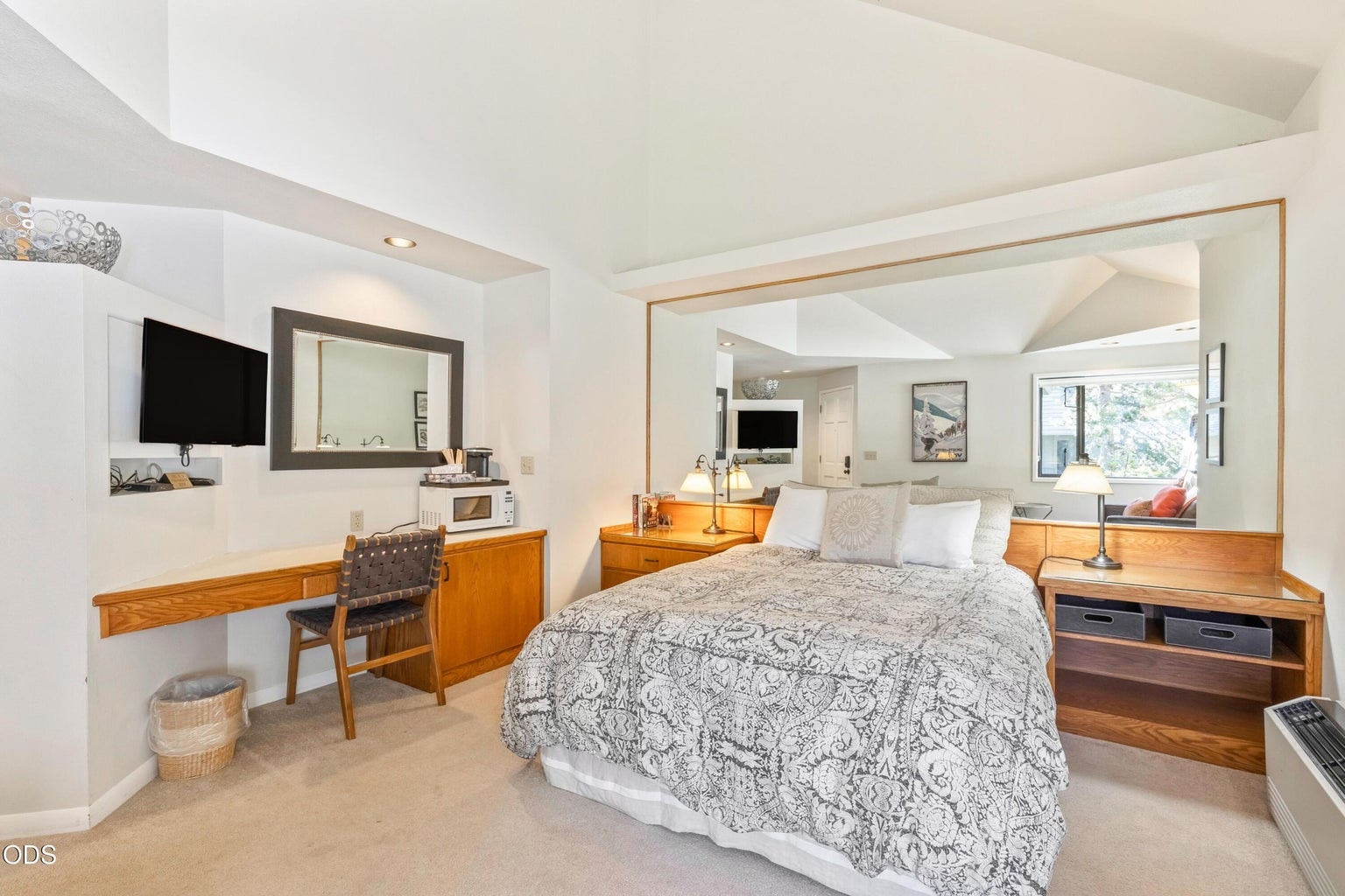 Spacious guest space