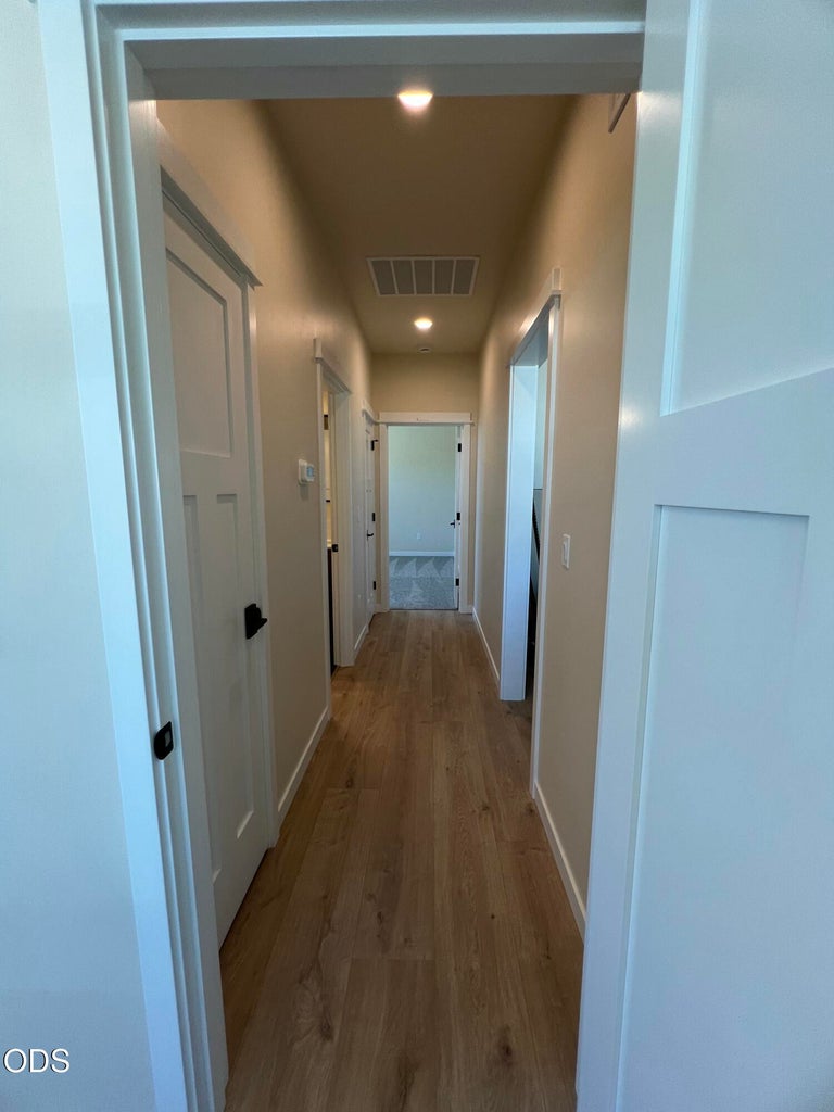 Photo of 202 SE Larkspur Drive 44 of 65