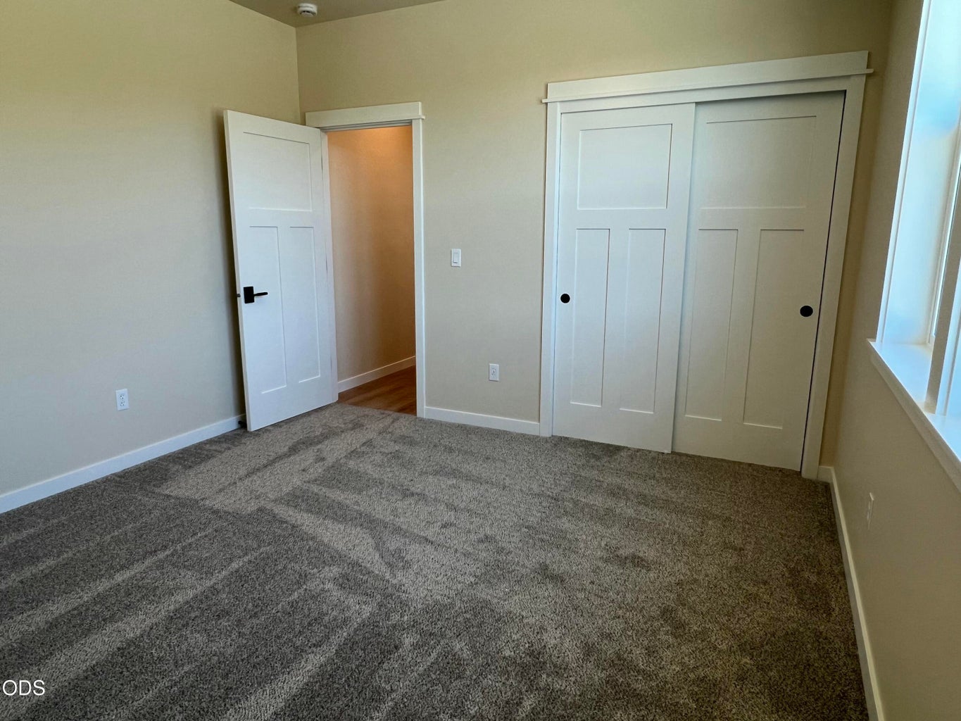 Photo of 202 SE Larkspur Drive 52 of 65