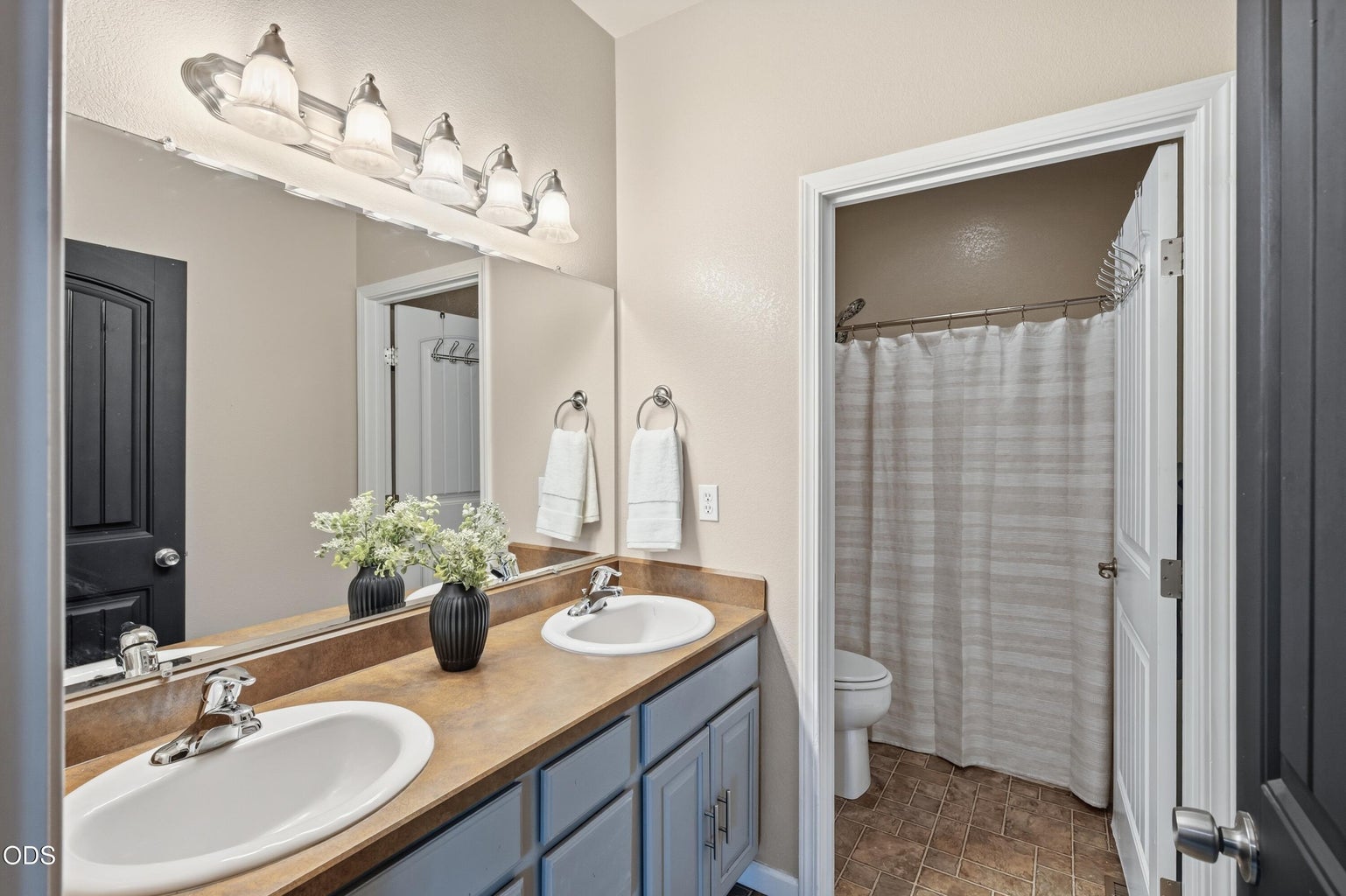 Photo of 502 Foss Drive 19 of 34