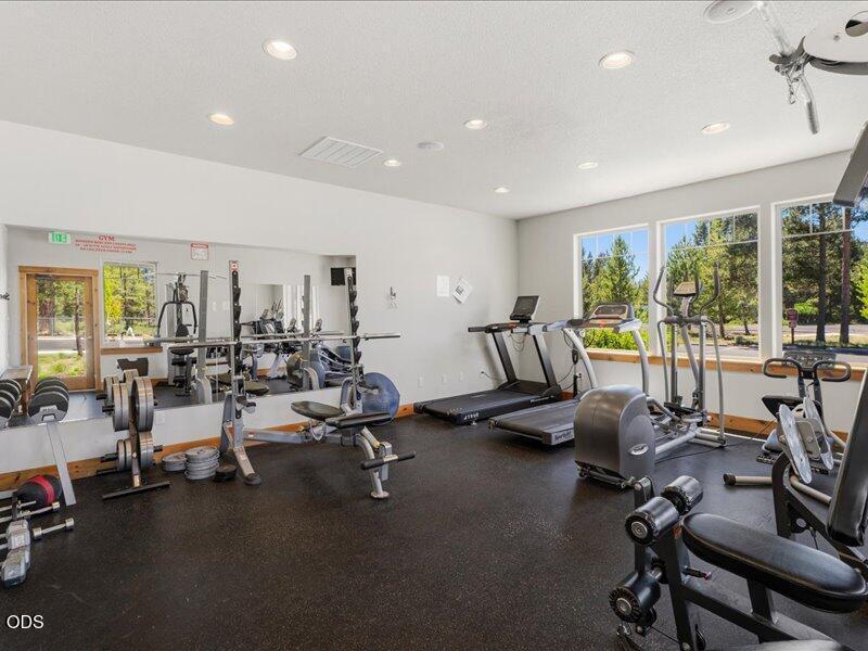 Photo of 16558 Daisy Place 19 of 23