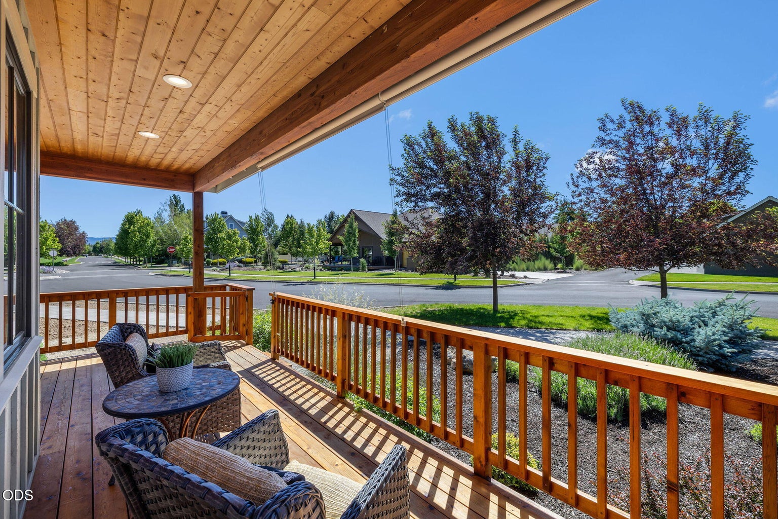Photo of 446 S Cottonwood Street 1 of 57