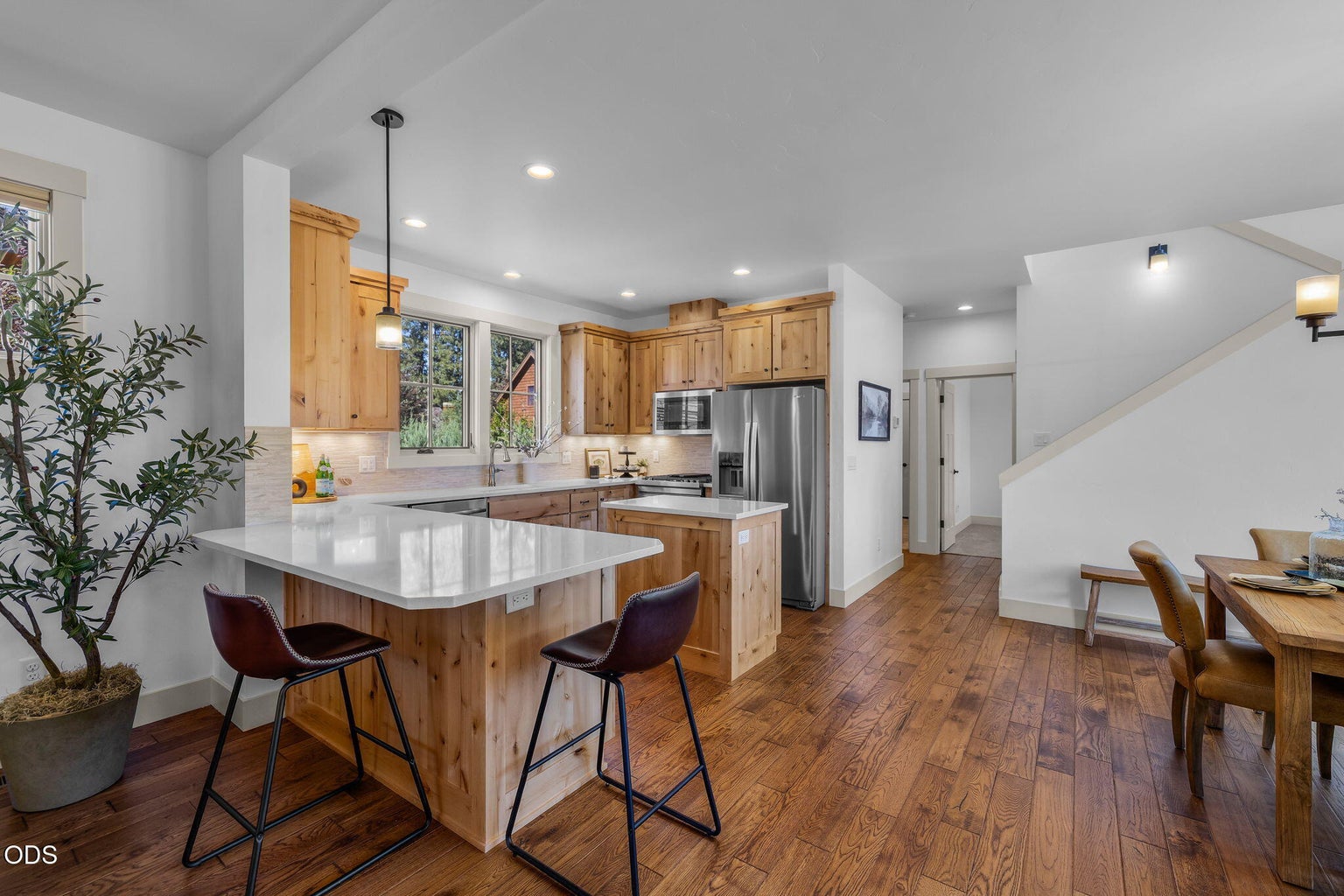 Photo of 446 S Cottonwood Street 8 of 57