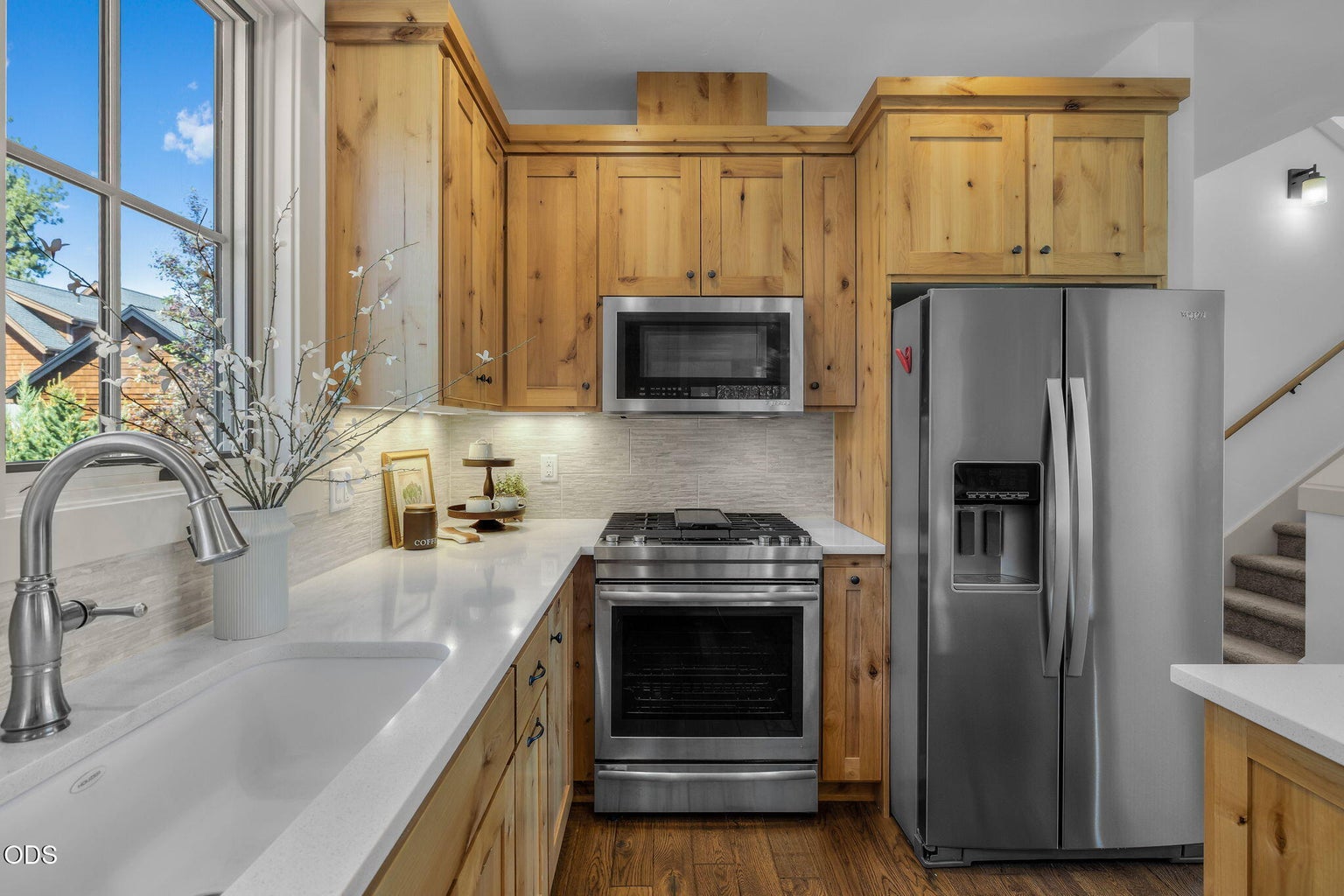 Photo of 446 S Cottonwood Street 12 of 57