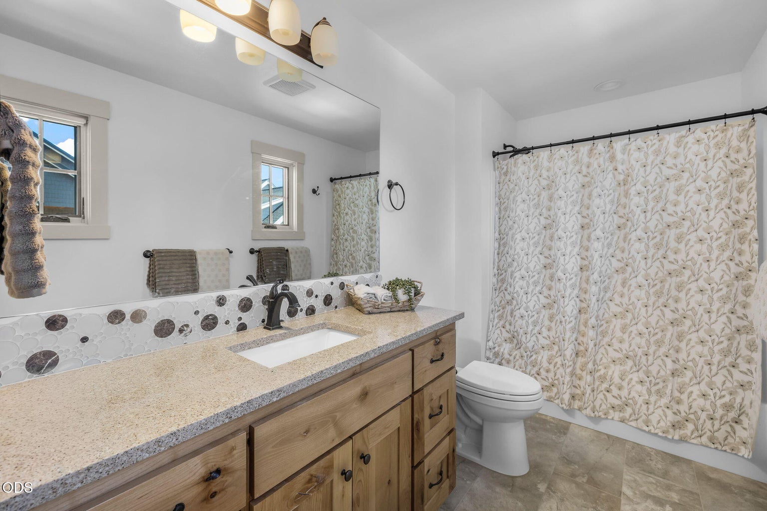 Photo of 446 S Cottonwood Street 28 of 57
