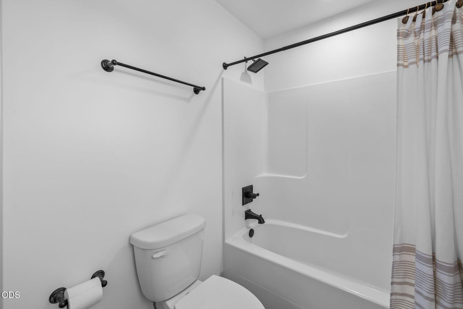 Photo of 446 S Cottonwood Street 32 of 57