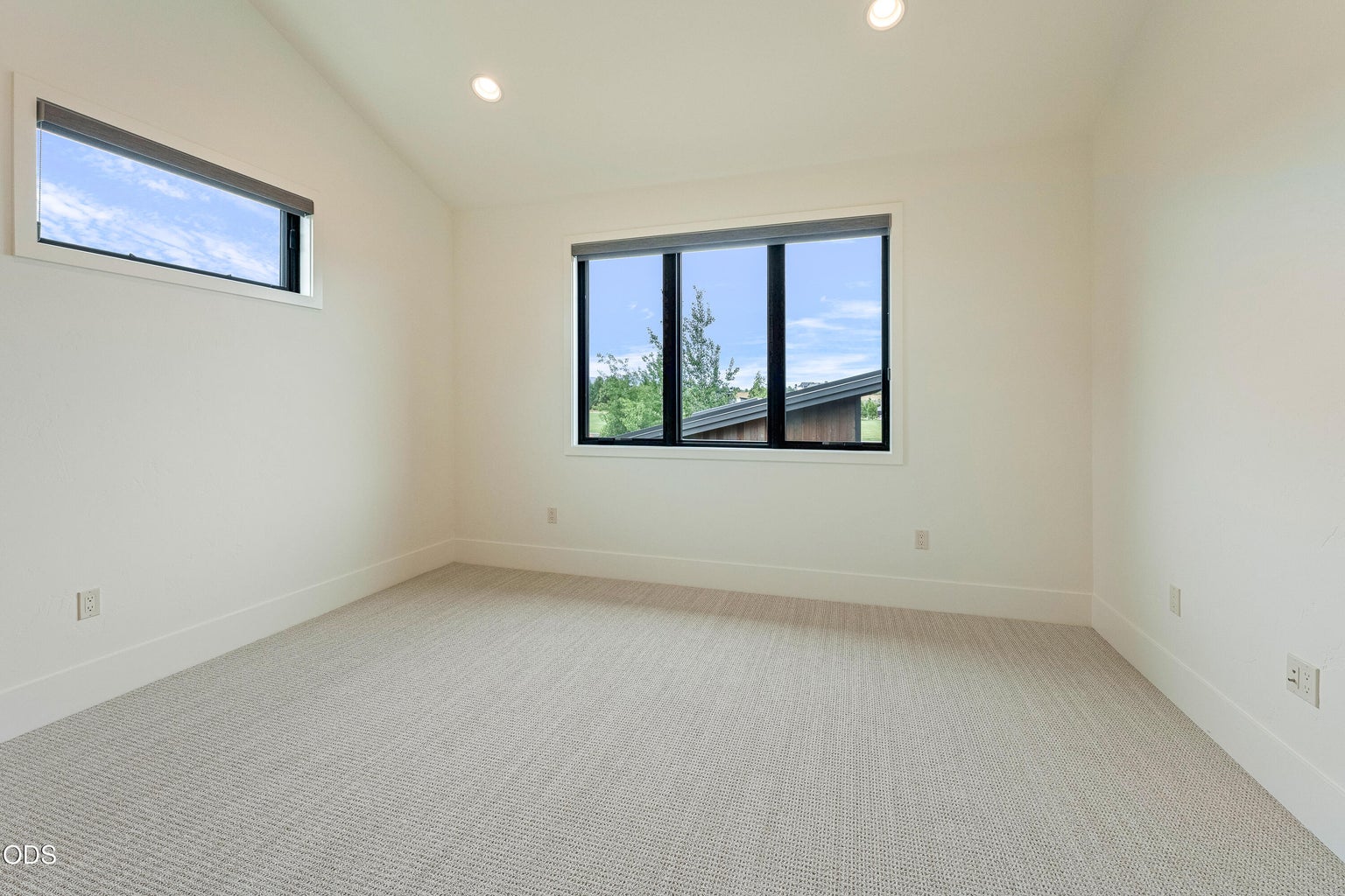 Photo of 19167 Cartwright Court 29 of 59