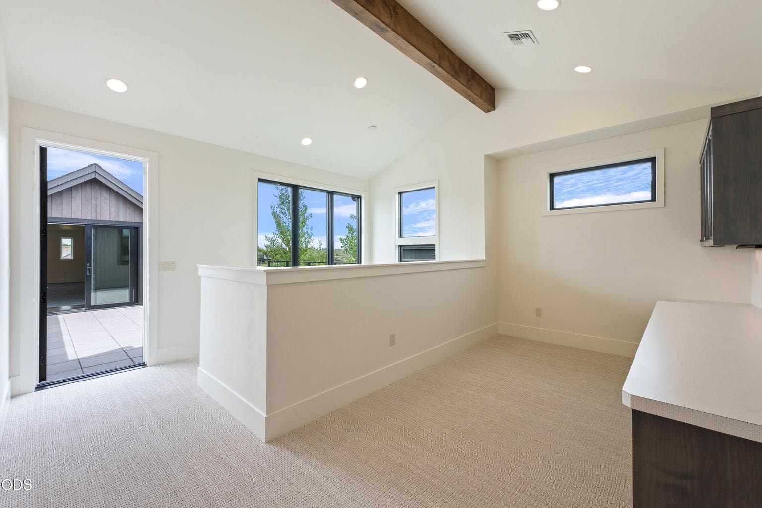 Photo of 19167 Cartwright Court 34 of 59