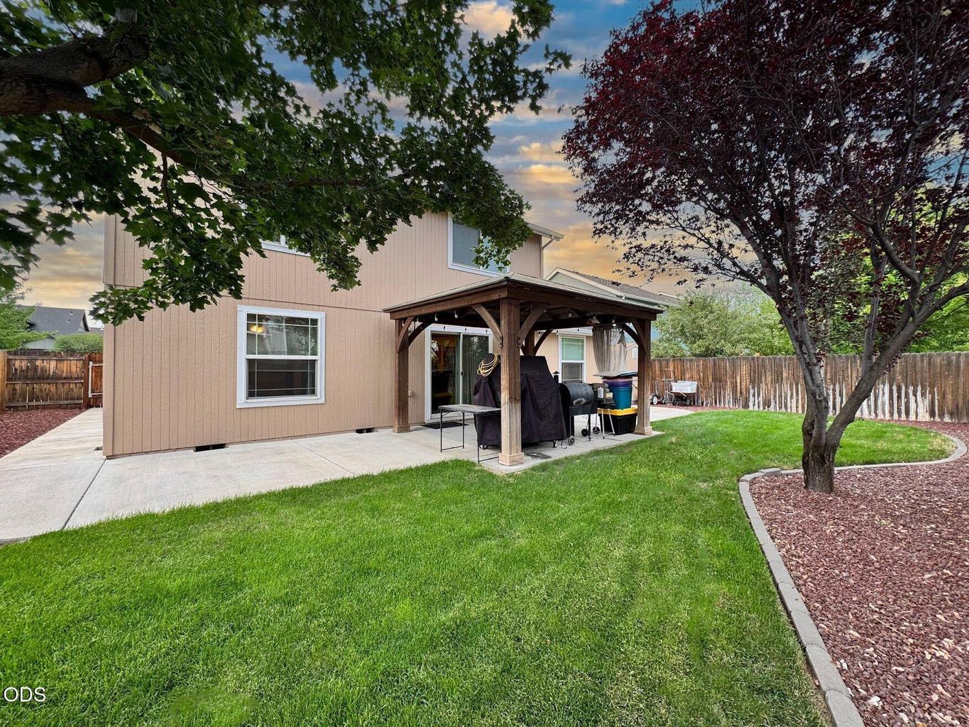 Photo of 3028 SW Indian Place 2 of 30