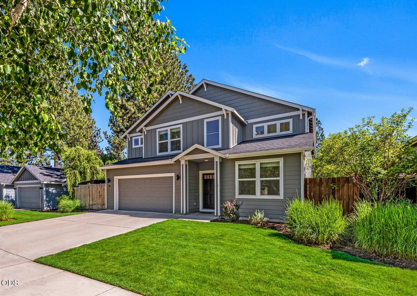 Photo of 1641 W Hill Avenue 2 of 35