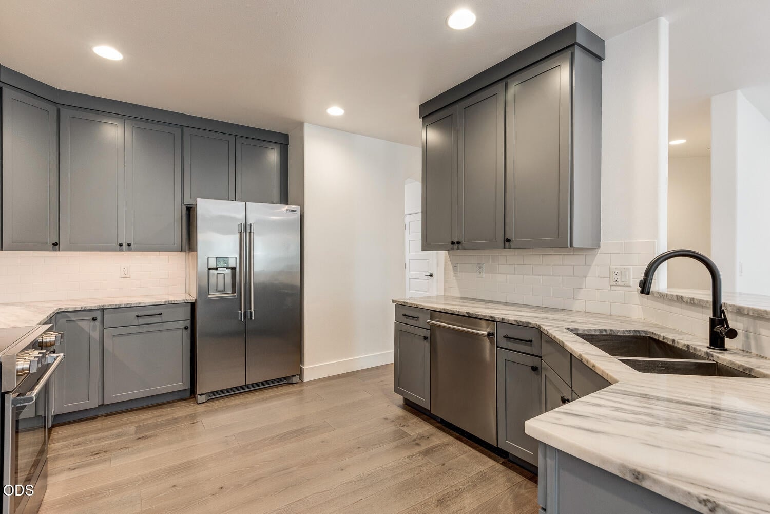 Photo of 1641 W Hill Avenue 13 of 35