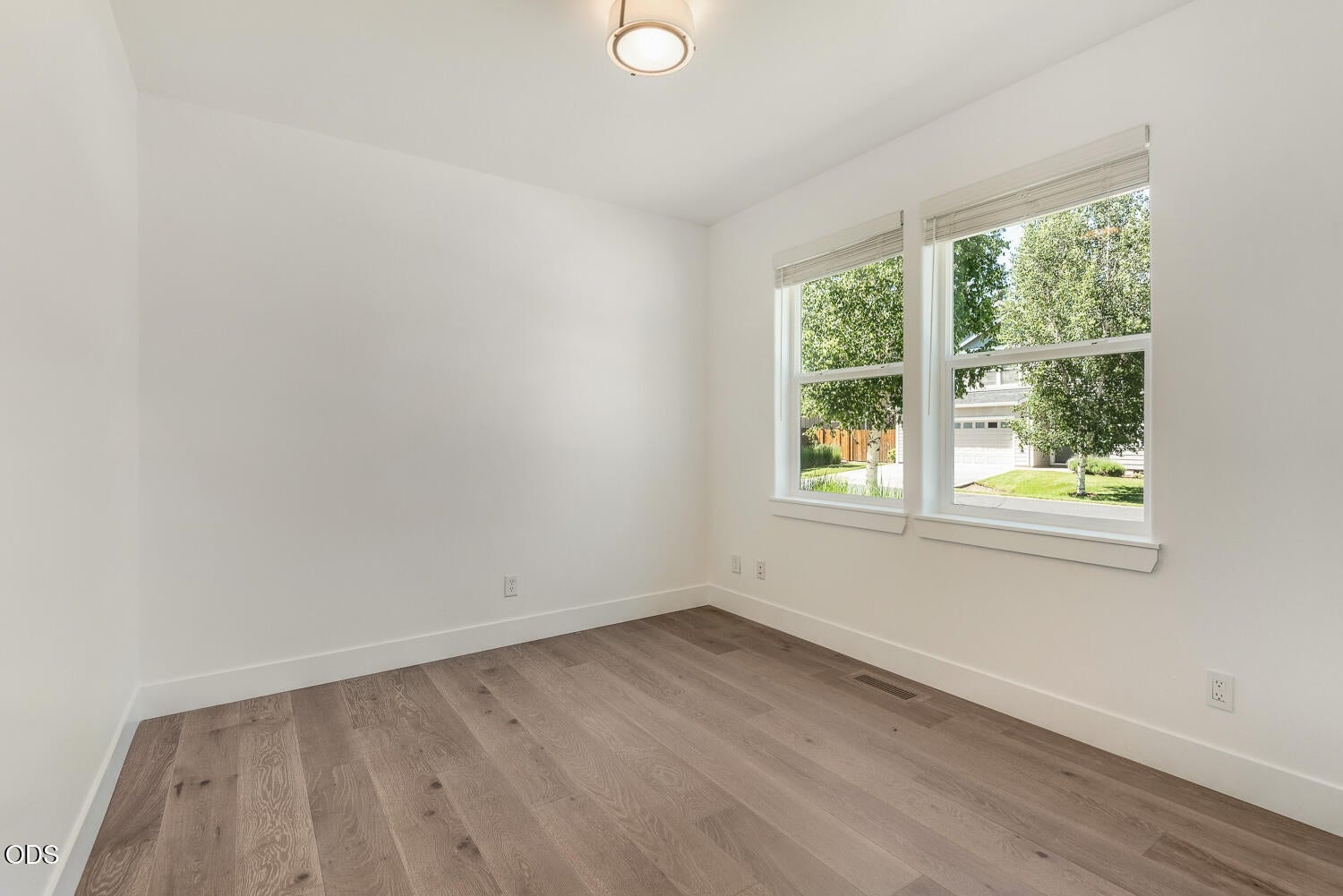 Photo of 1641 W Hill Avenue 15 of 35