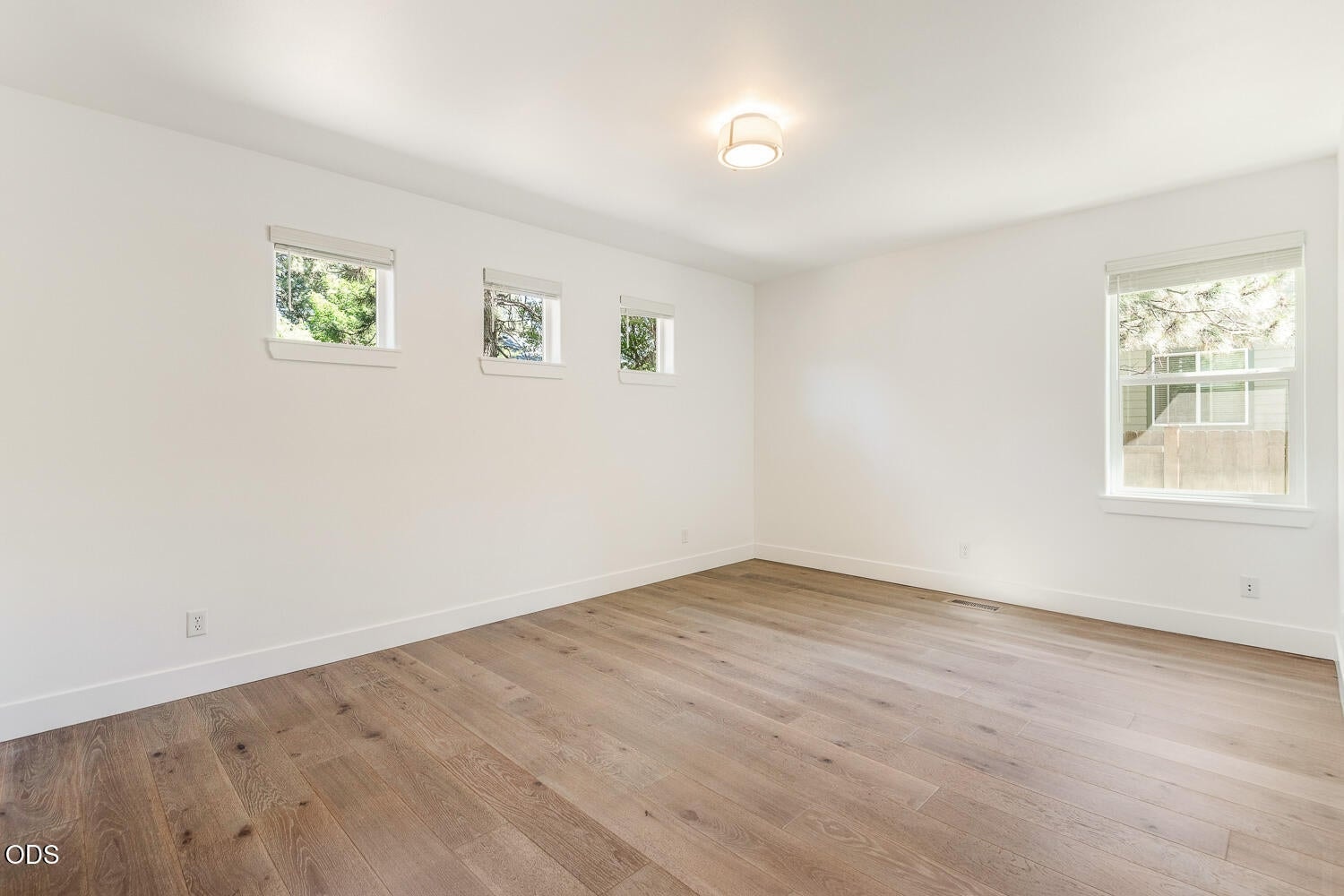 Photo of 1641 W Hill Avenue 16 of 35