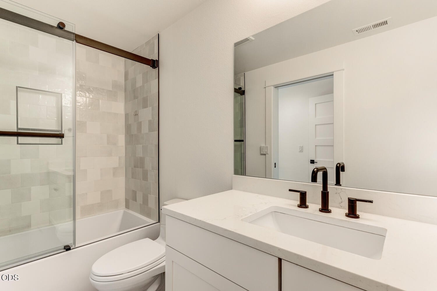 Photo of 1641 W Hill Avenue 22 of 35