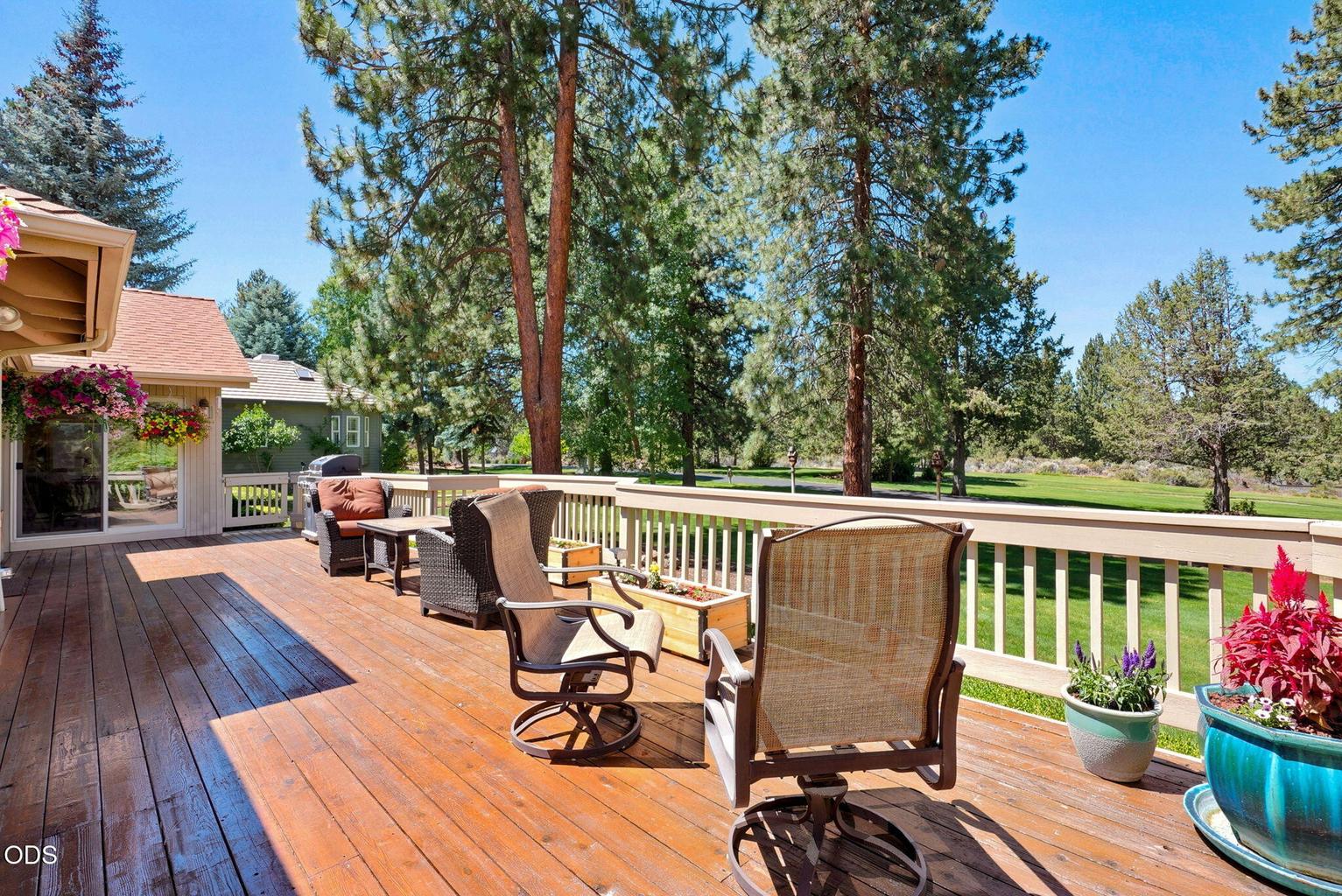 Photo of 20490 Timberline Court 28 of 36