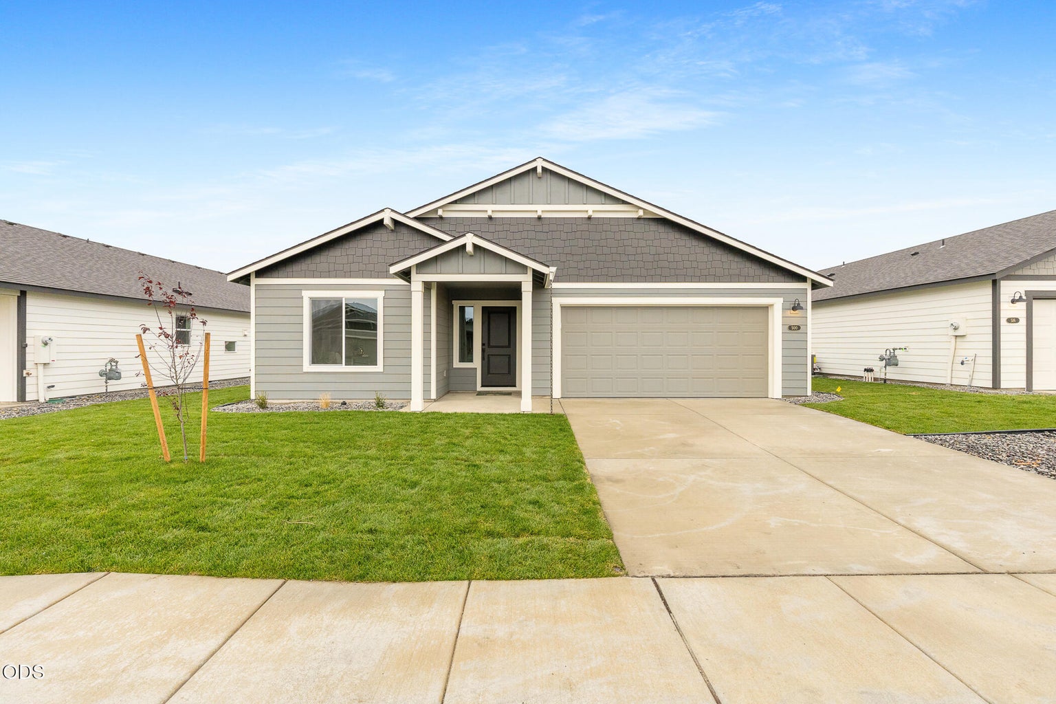 Photo of 1172 NW Fairway Road 1 of 21