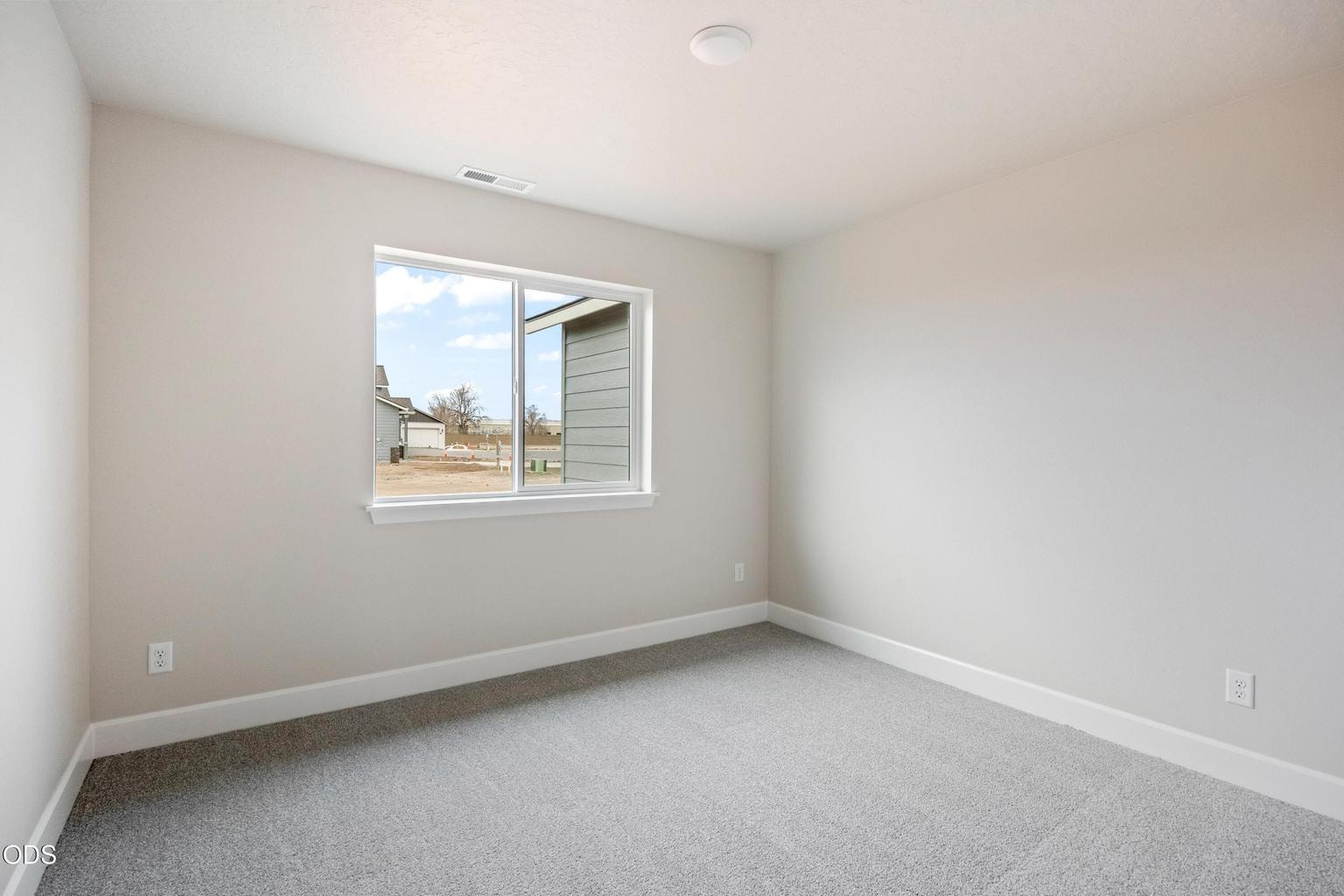 Photo of 1172 NW Fairway Road 20 of 21